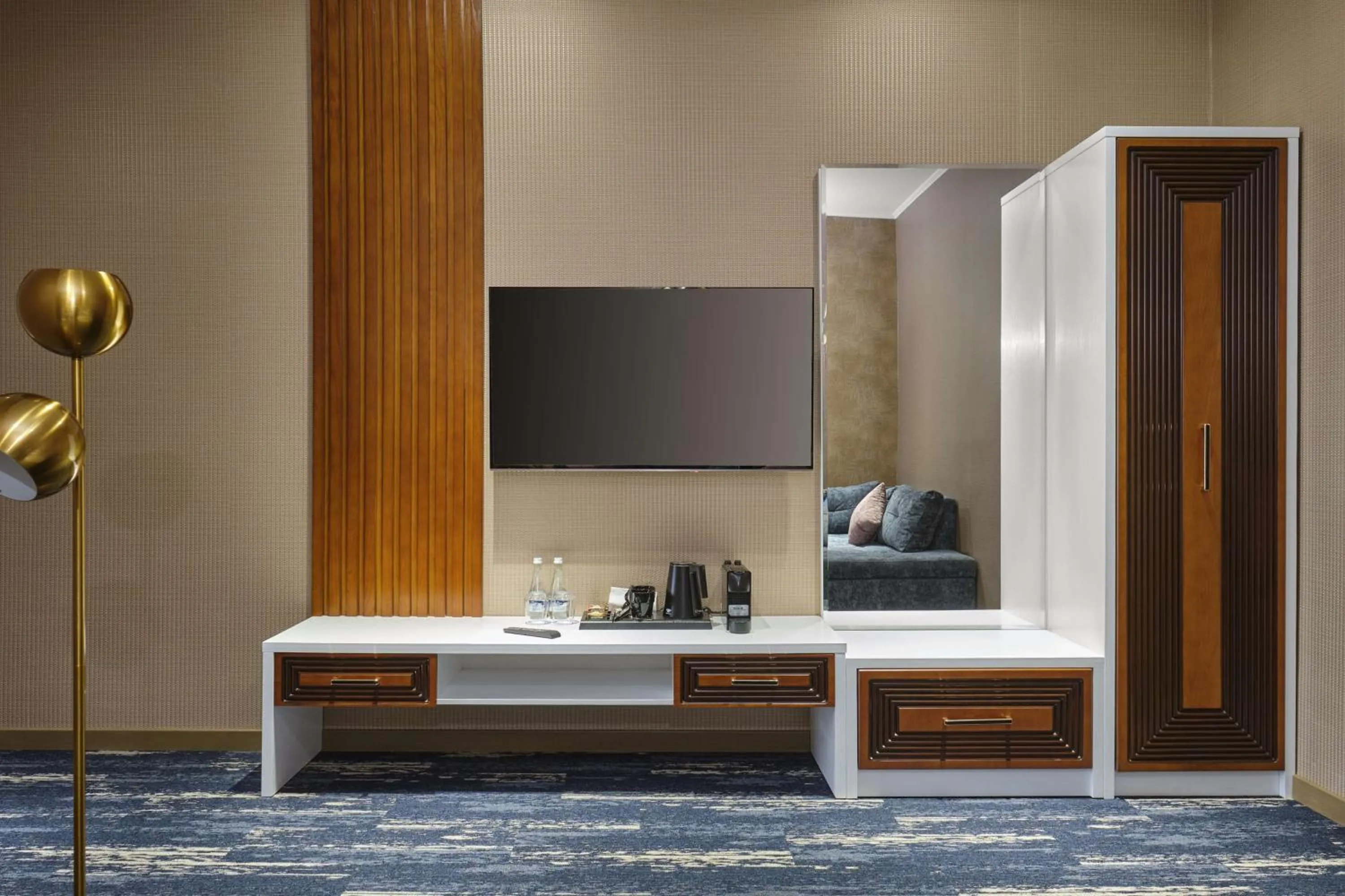 Communal lounge/ TV room in Panarams Tashkent Hotel, a member of Radisson Individuals