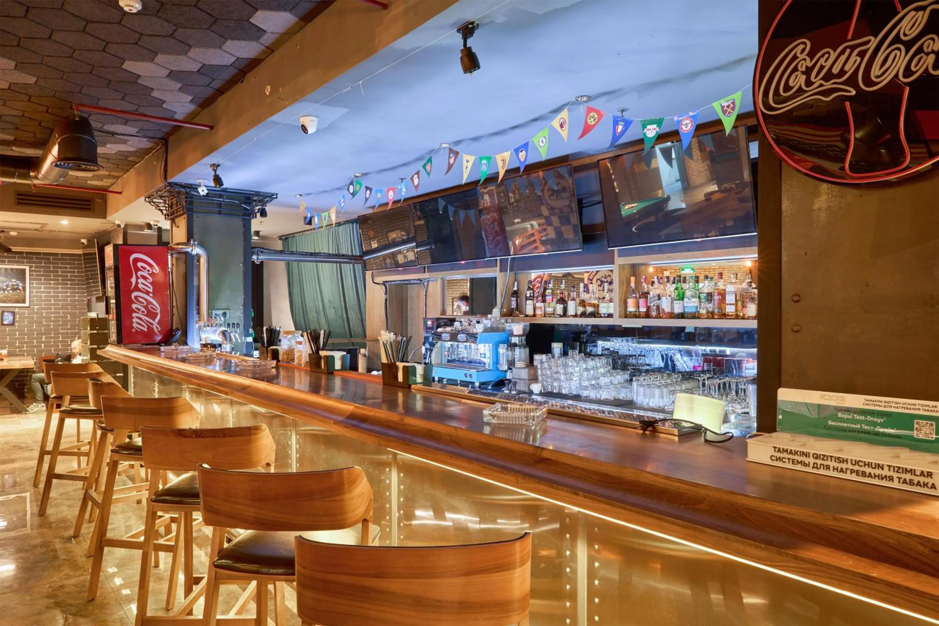 Lounge or bar in Panarams Tashkent Hotel, a member of Radisson Individuals