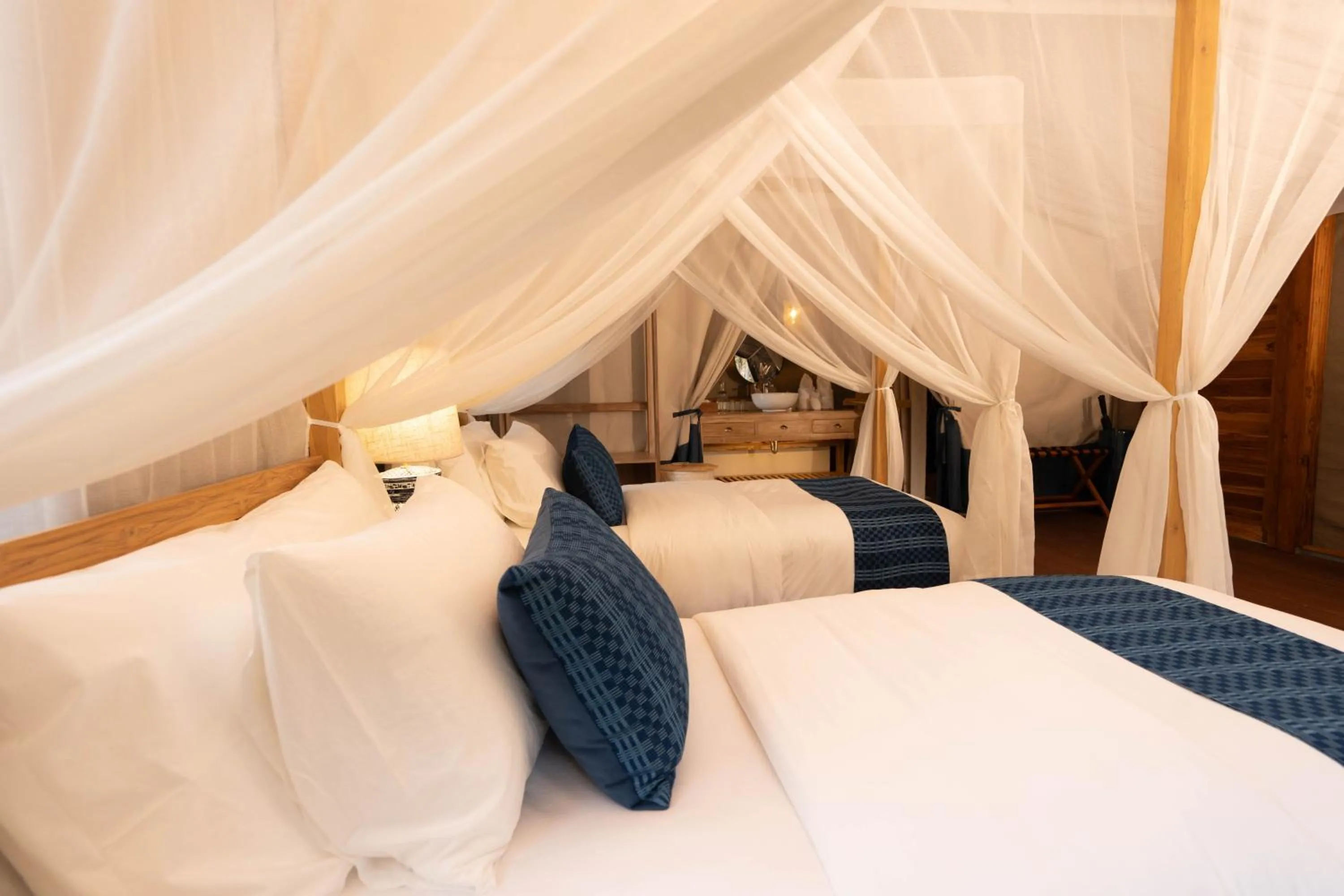 Bed in Visama Explorer Nan