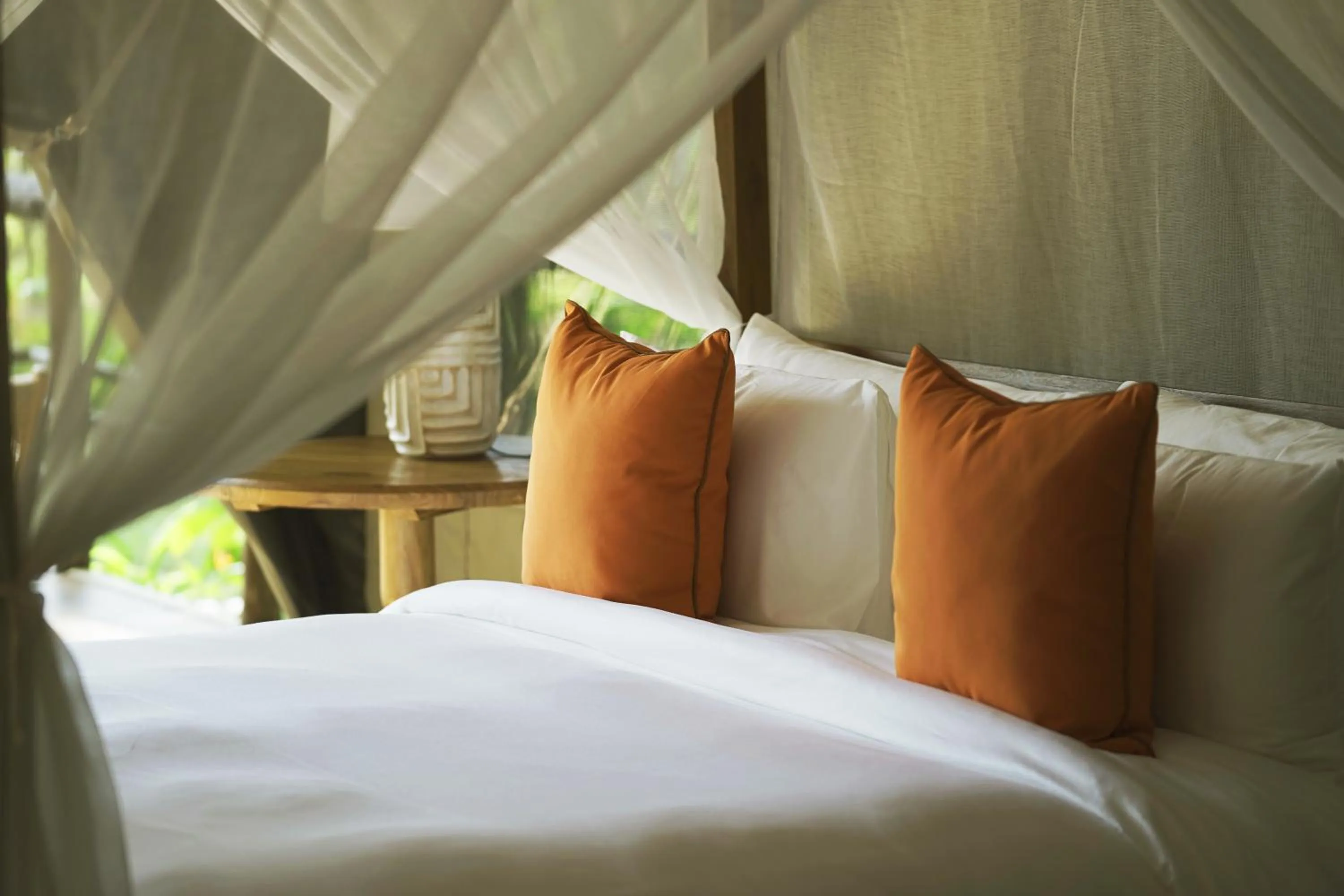 Bed in Visama Explorer Nan