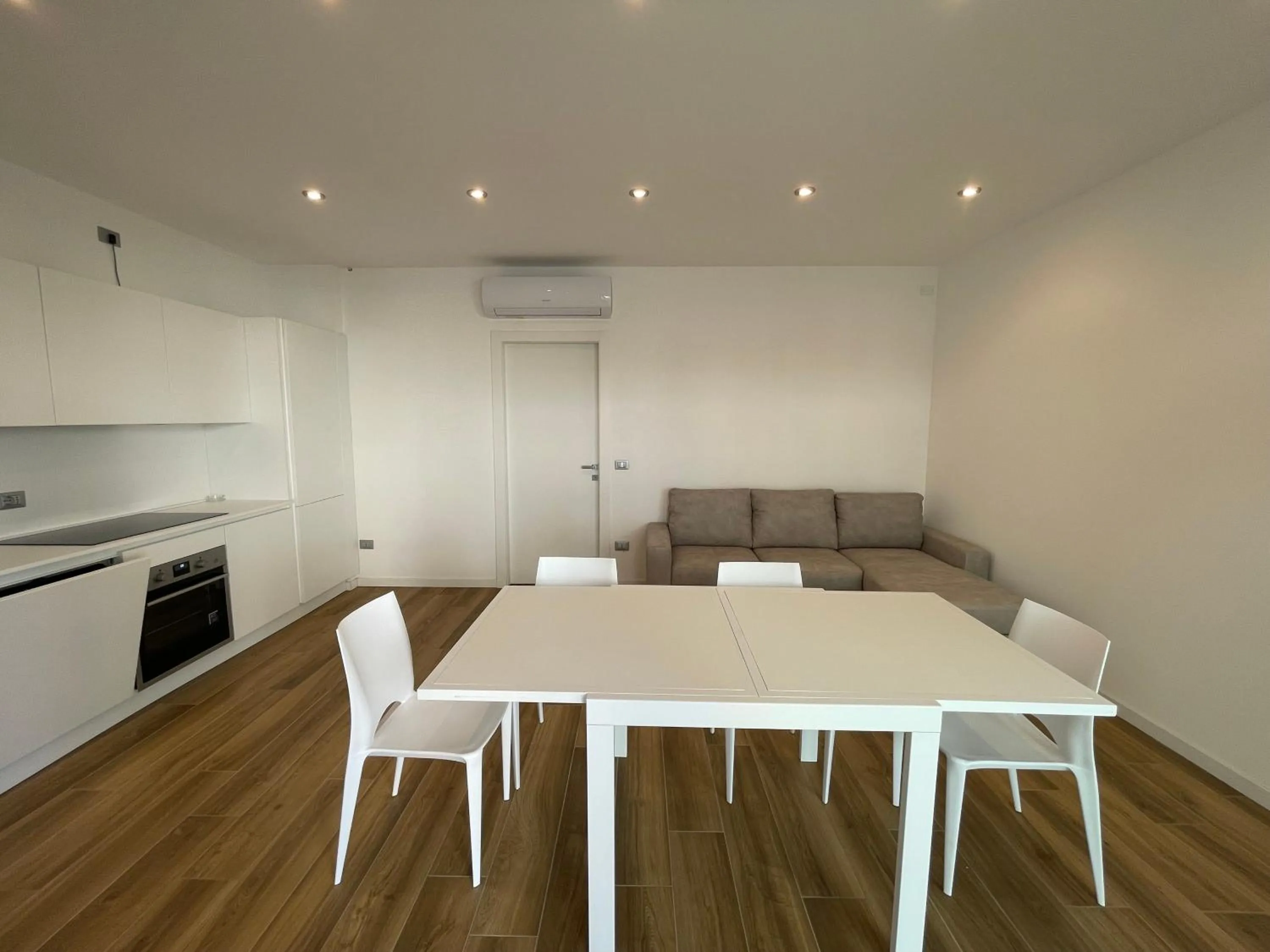 Marina Dream Beach Apartments with Sea View Terrace - Agenzia Cocal