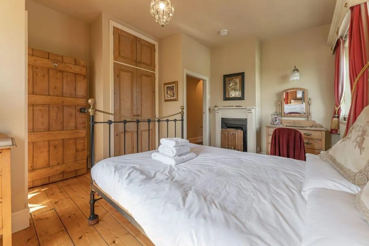 Bedroom, Bed in Beautiful Country Cottage for up to 8 in Wolverhampton