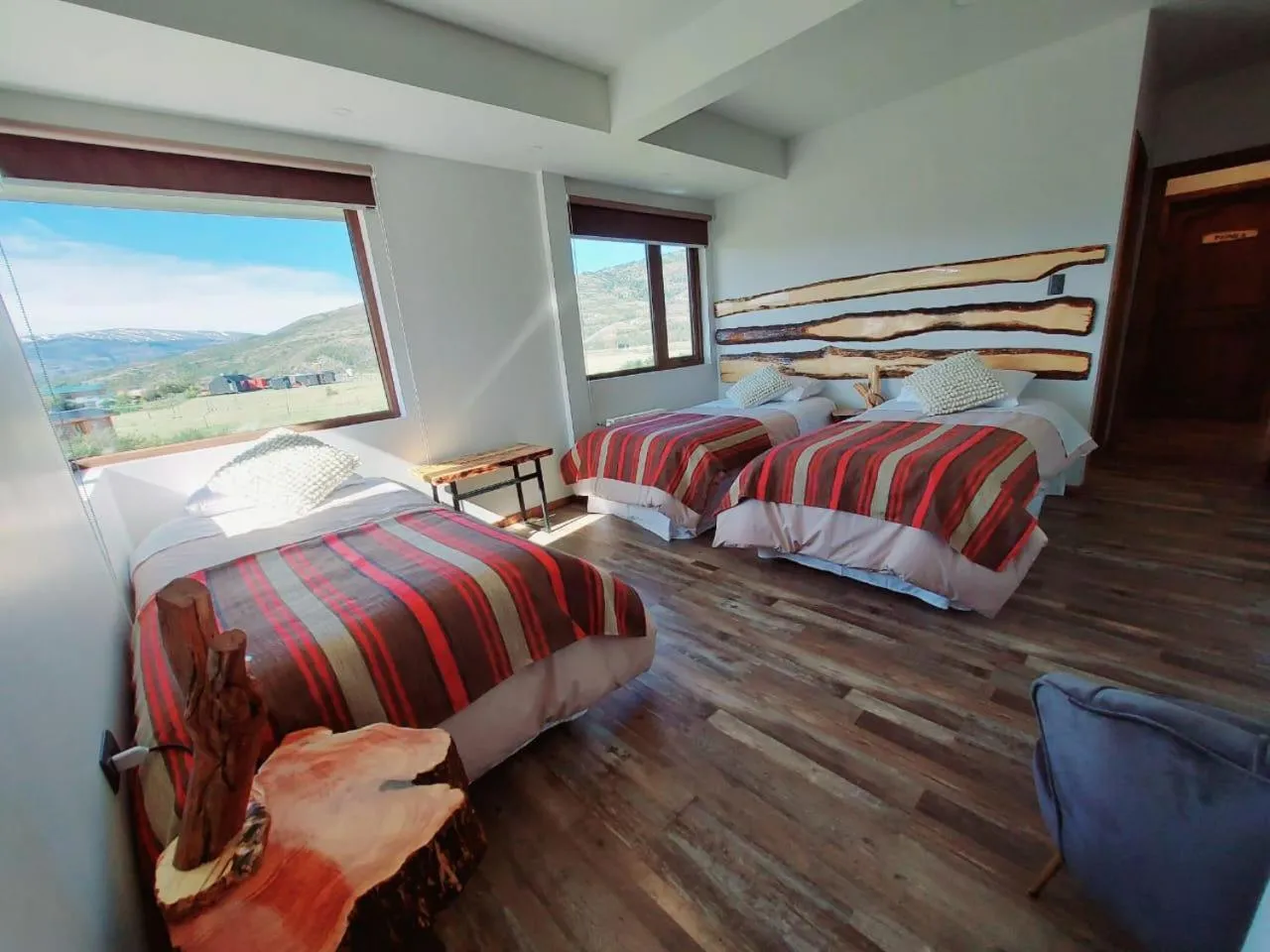 Mountain view, Bed in Morrena Lodge