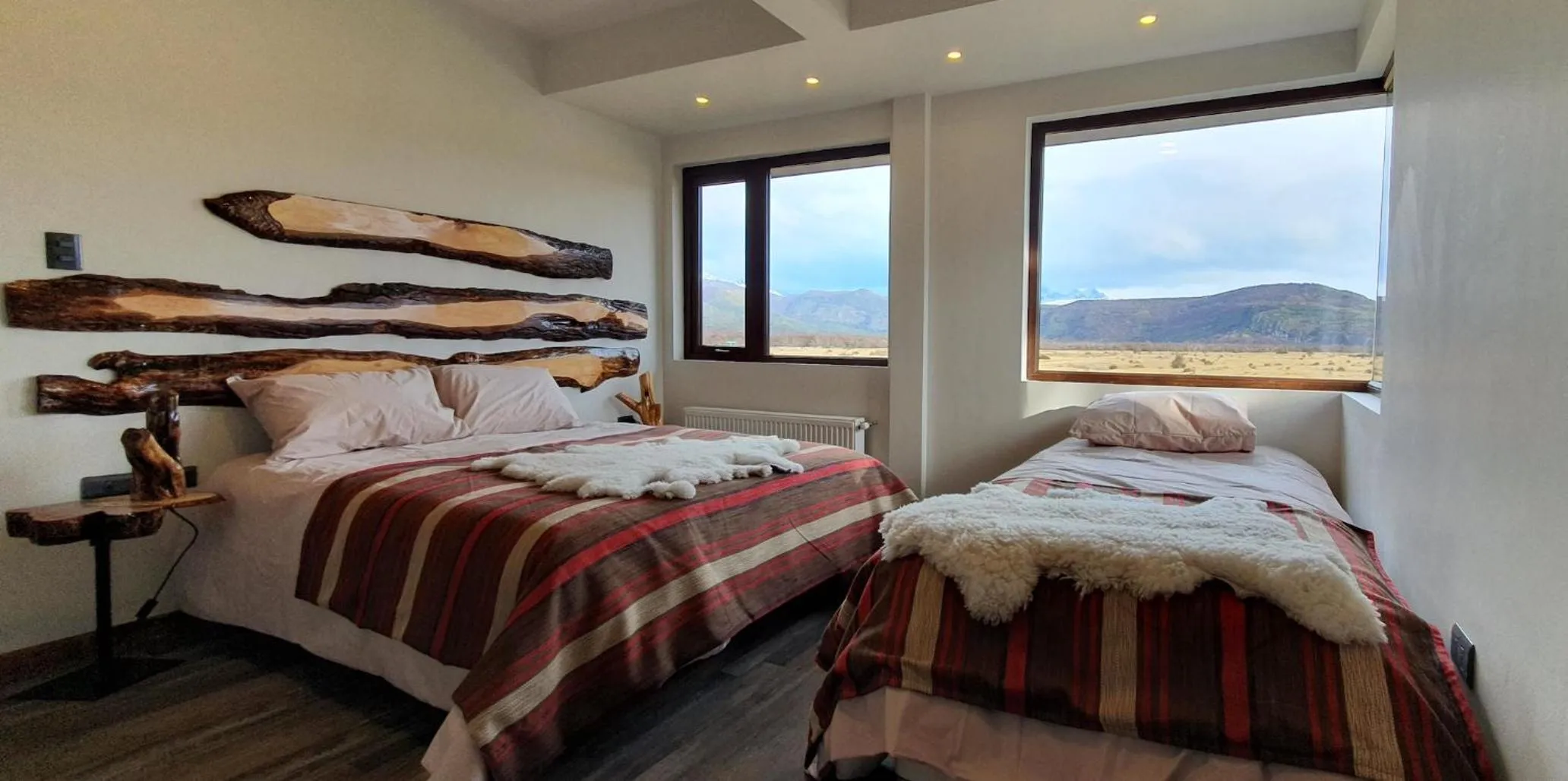 Photo of the whole room, Bed in Morrena Lodge