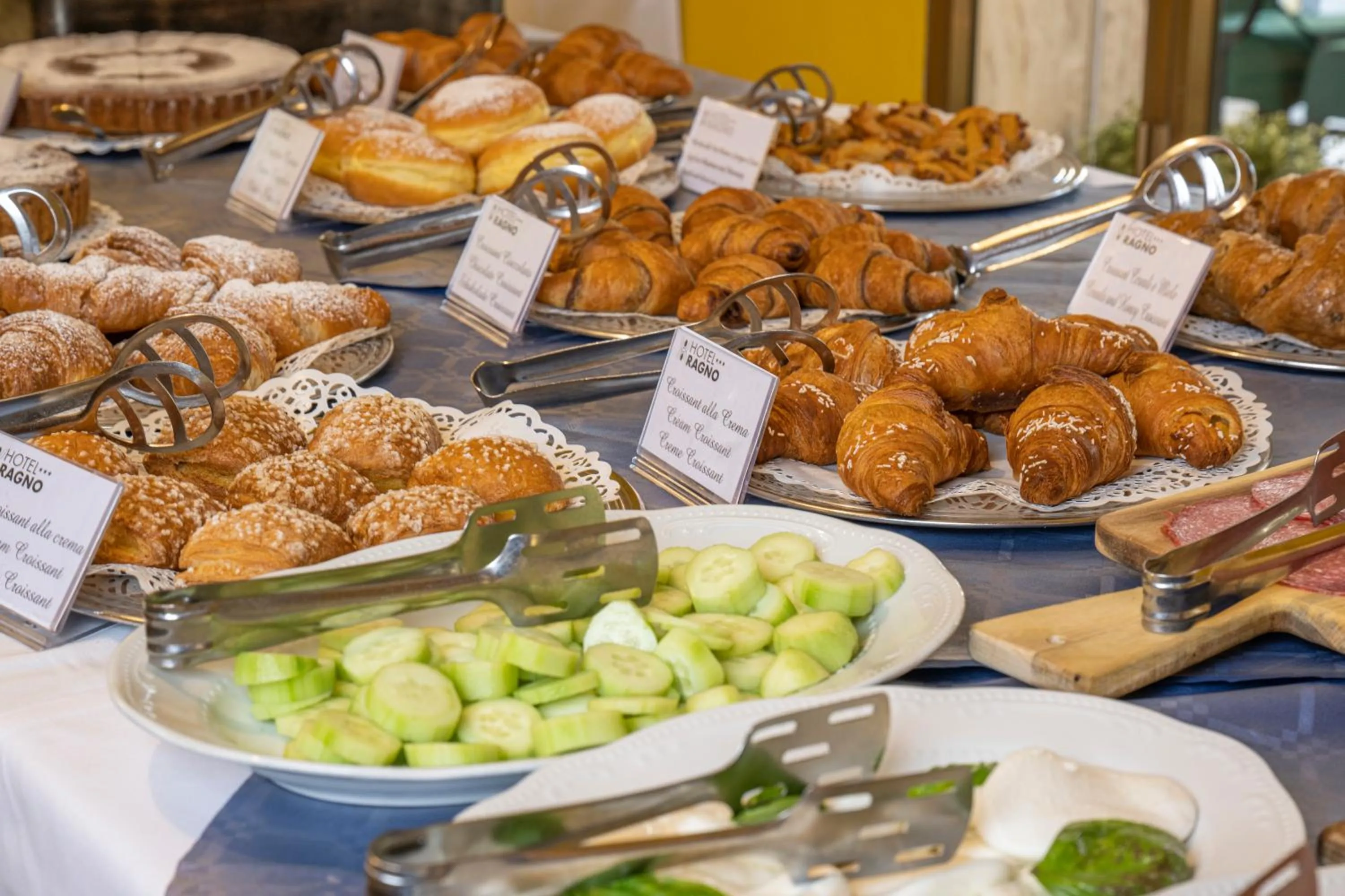 Food and drinks in Hotel Ragno