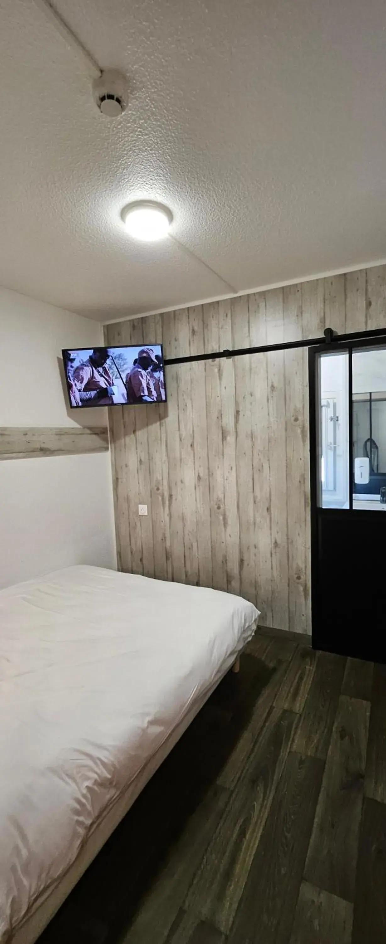 Double Room - single occupancy in Class'Eco Namur Double Room - single occupancy in Class'Eco Namur