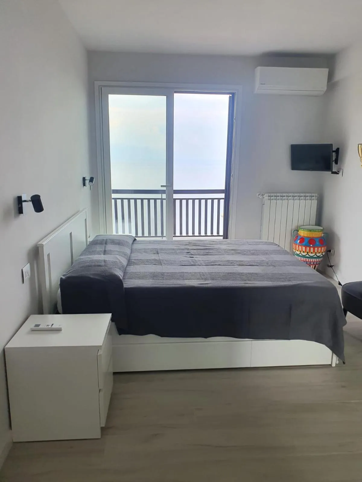 Bed in Blue Marine Taormina