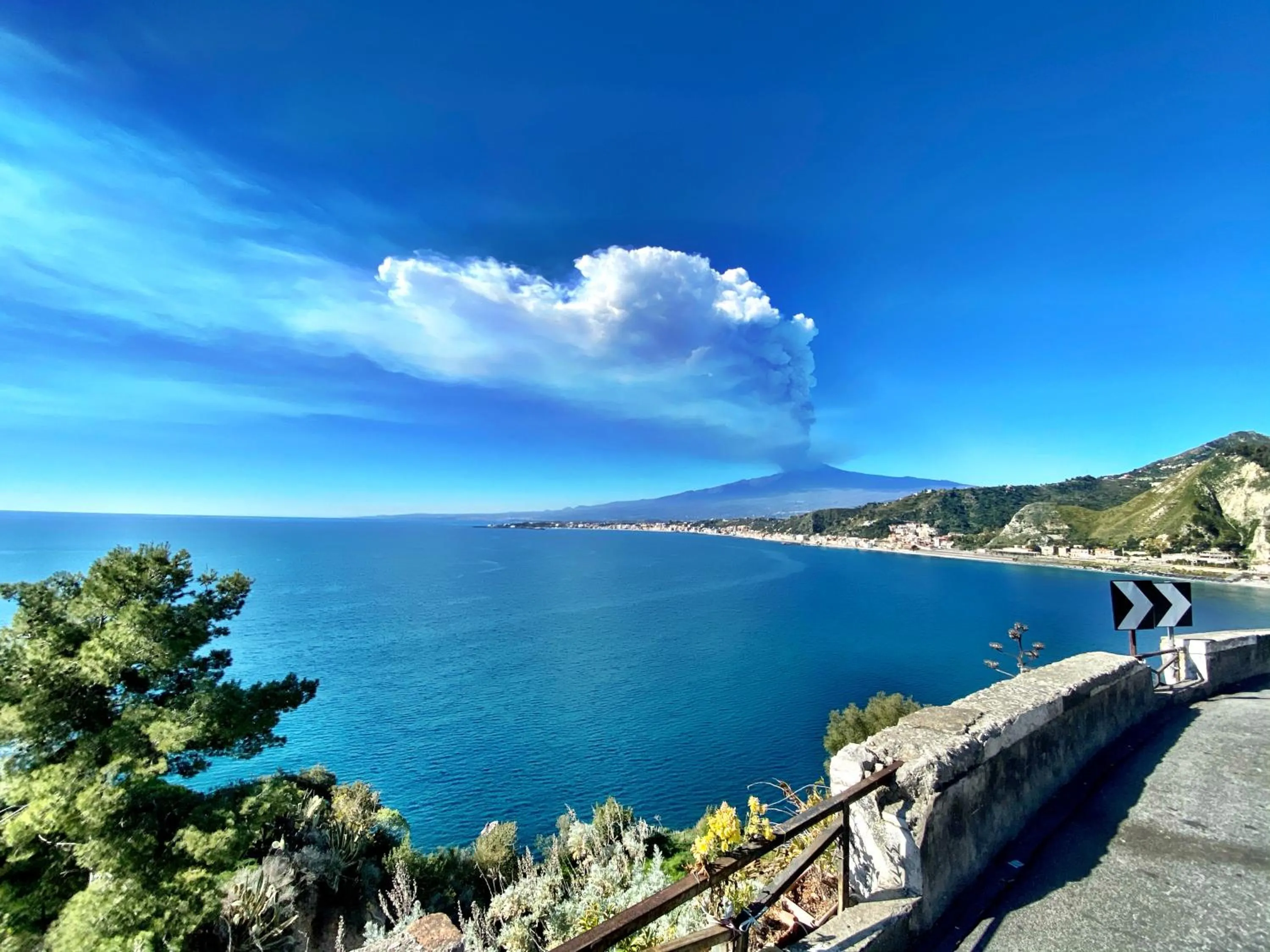 Natural landscape in Blue Marine Taormina