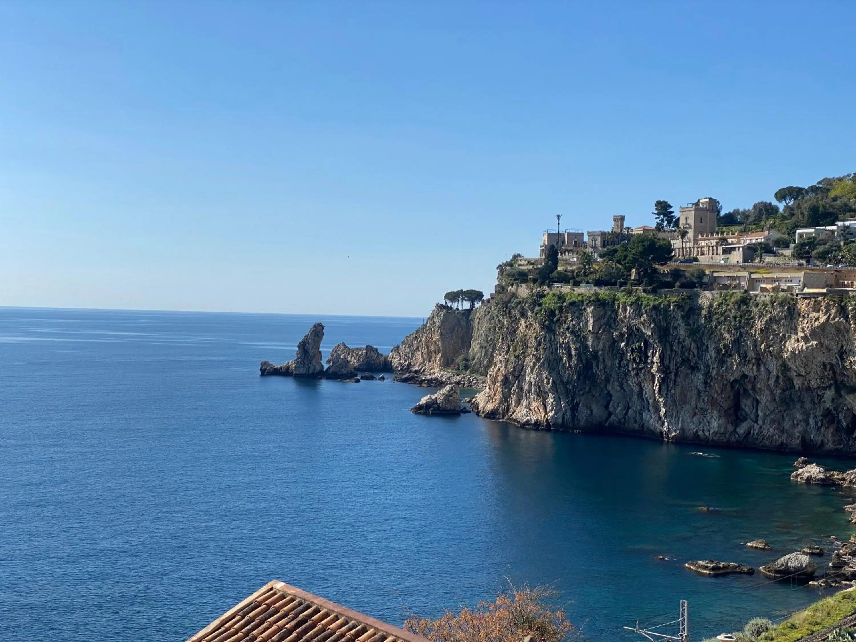 Natural landscape in Blue Marine Taormina