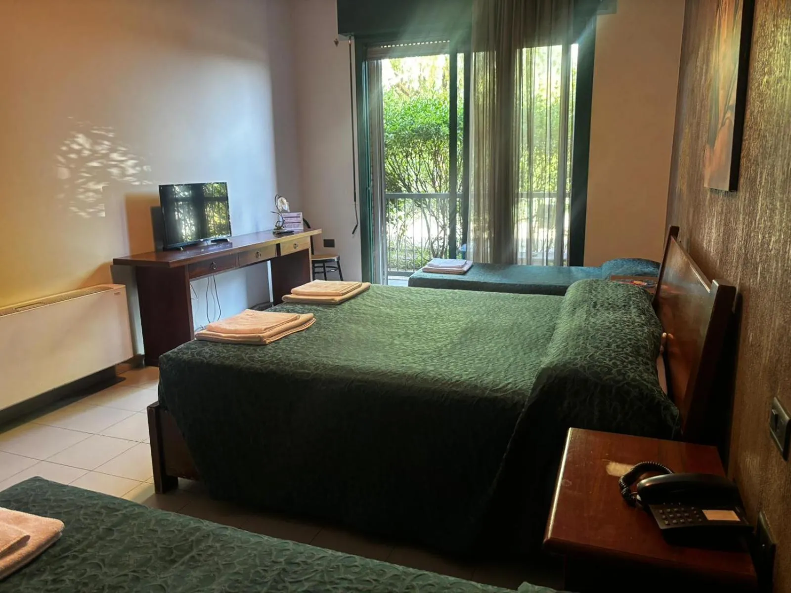 hair dryier, Bed in Da Mariuccia