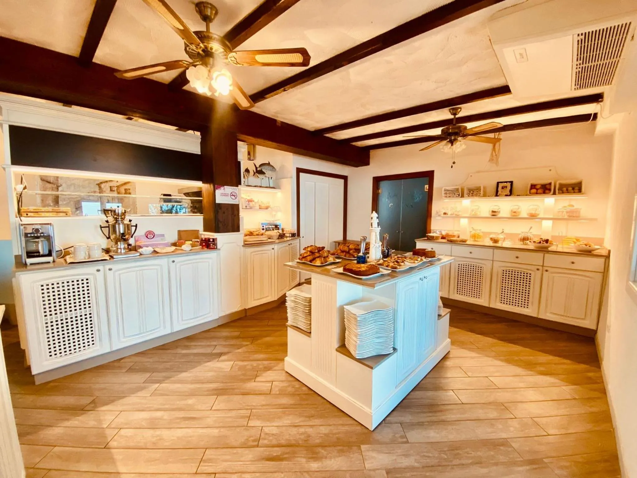 Restaurant/places to eat in Residential Hotel Villaggio Innamorata