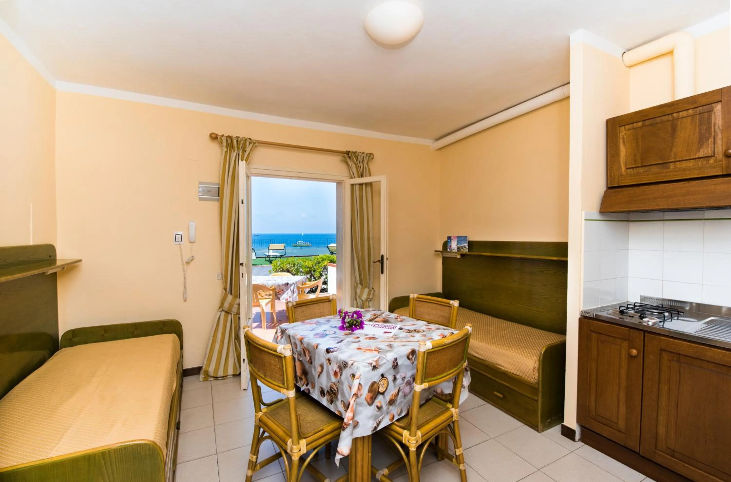 Kitchen or kitchenette in Residential Hotel Villaggio Innamorata