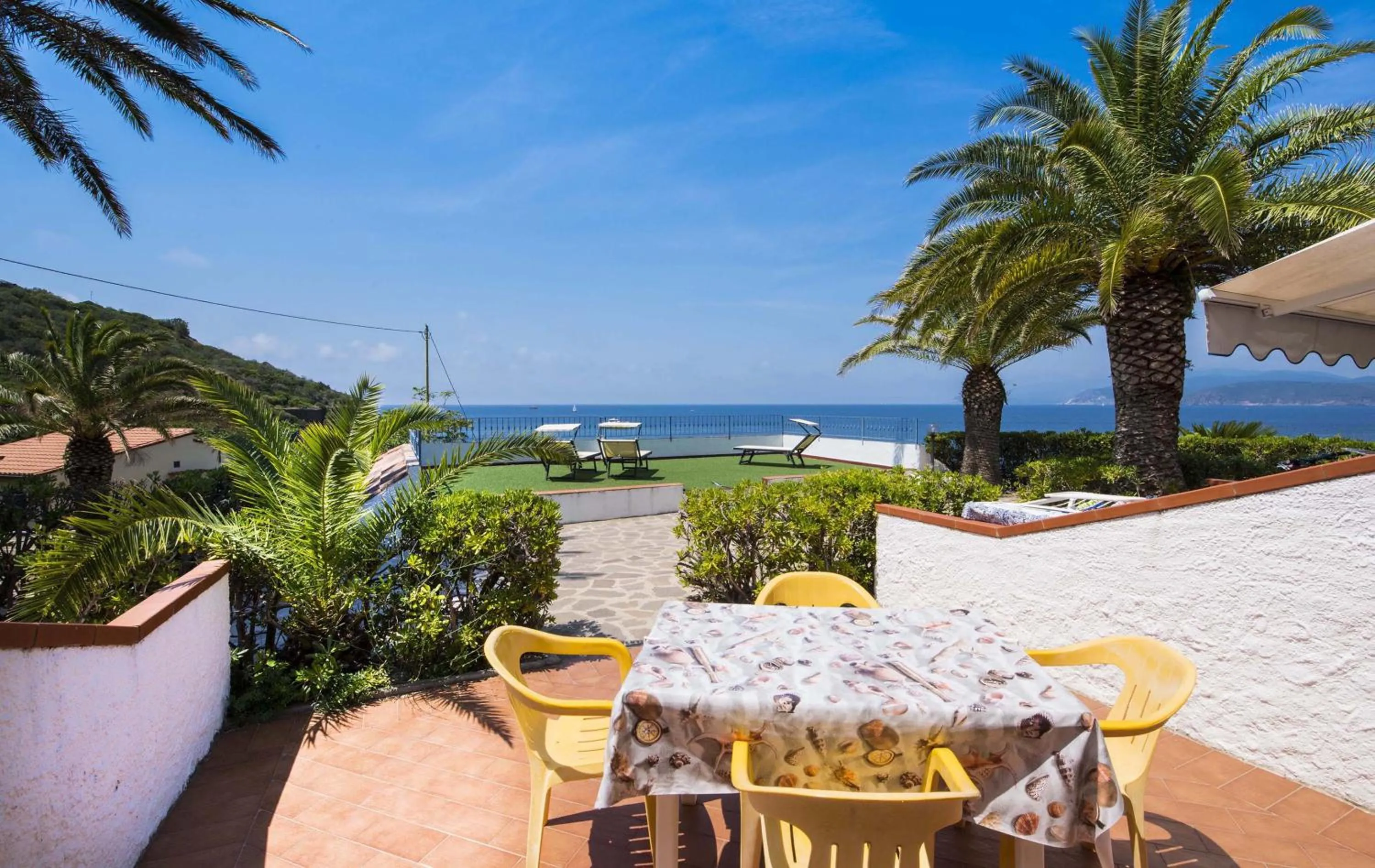 Patio in Residential Hotel Villaggio Innamorata