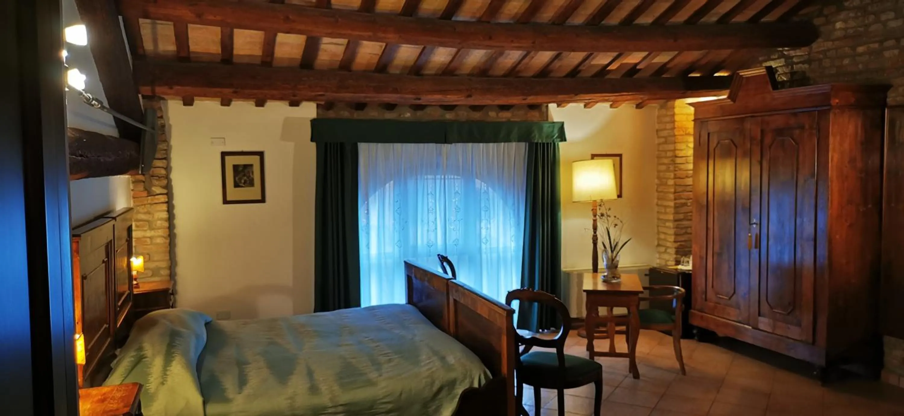 Photo of the whole room, Bed in Agriturismo-R&B Corte dei Gioghi