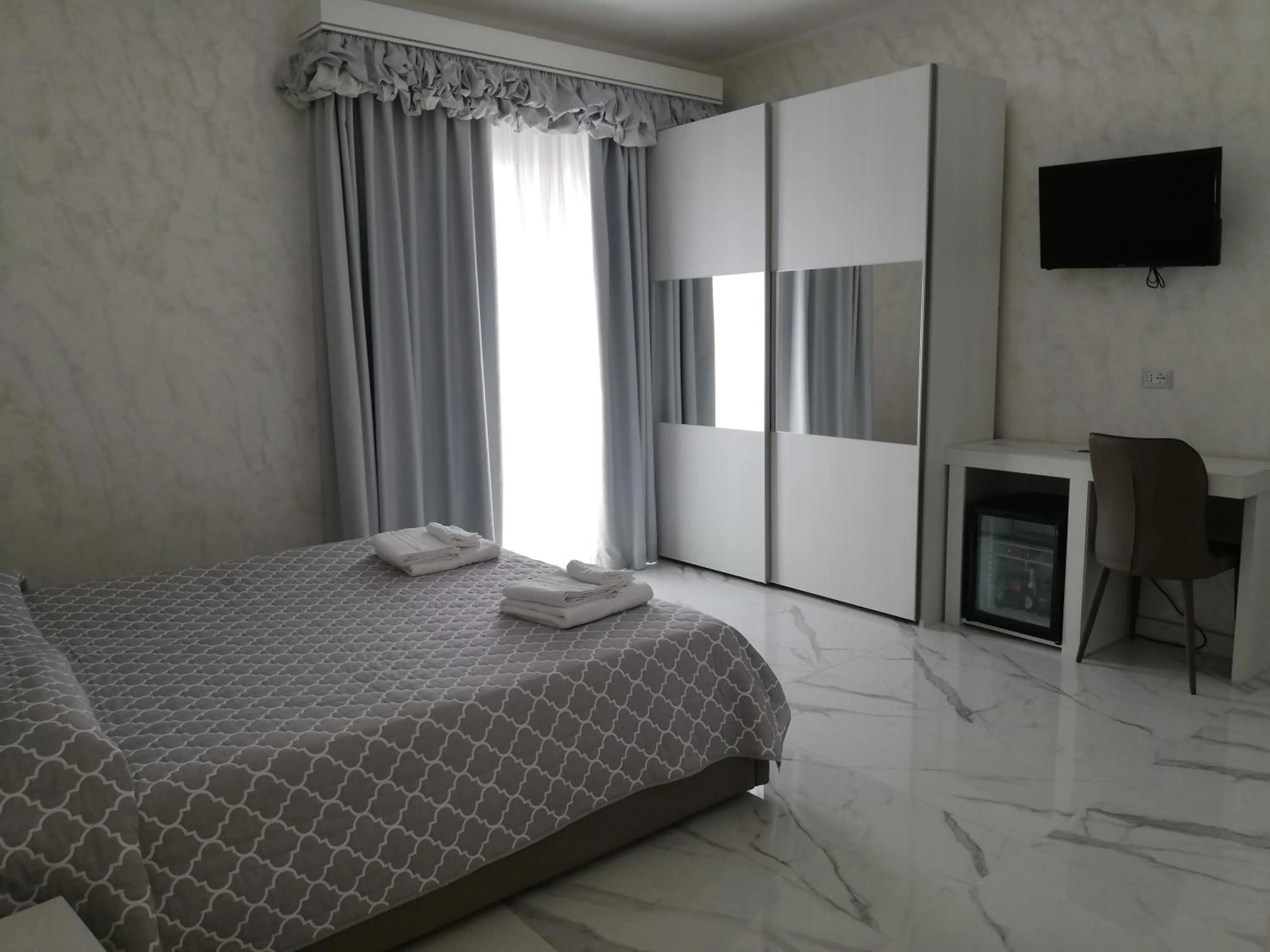 Bedroom, Bed in Hotel Presidente