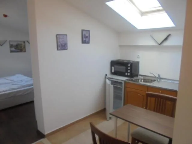 Winslow Infinity Aparthotel