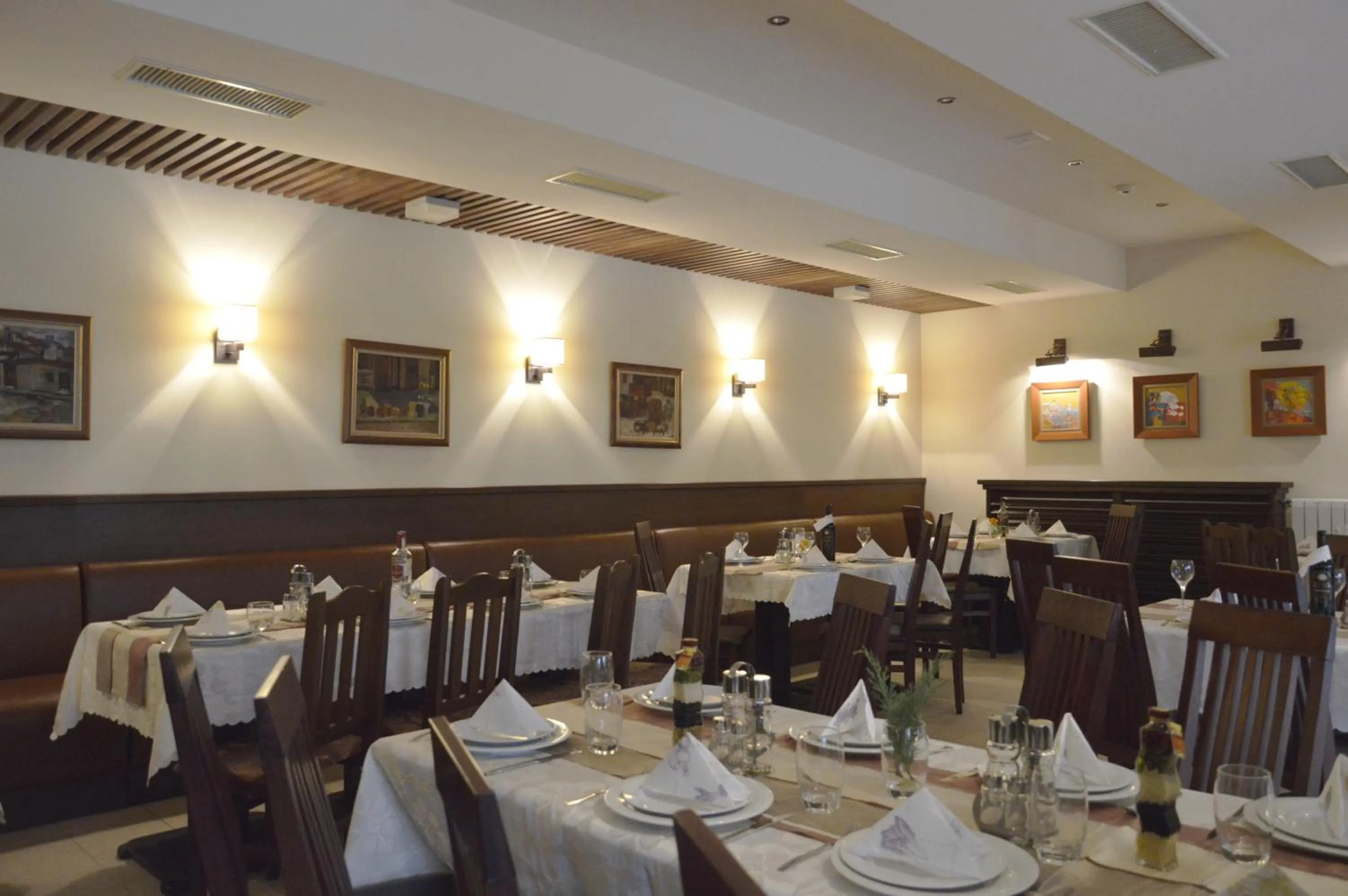 Restaurant/places to eat in Winslow Infinity Aparthotel