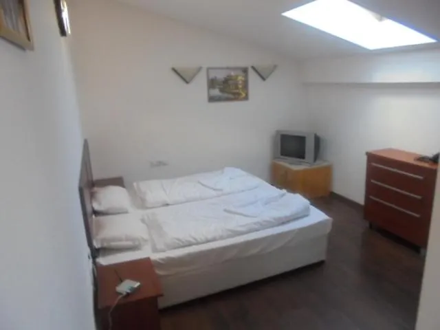 Bed in Winslow Infinity Aparthotel