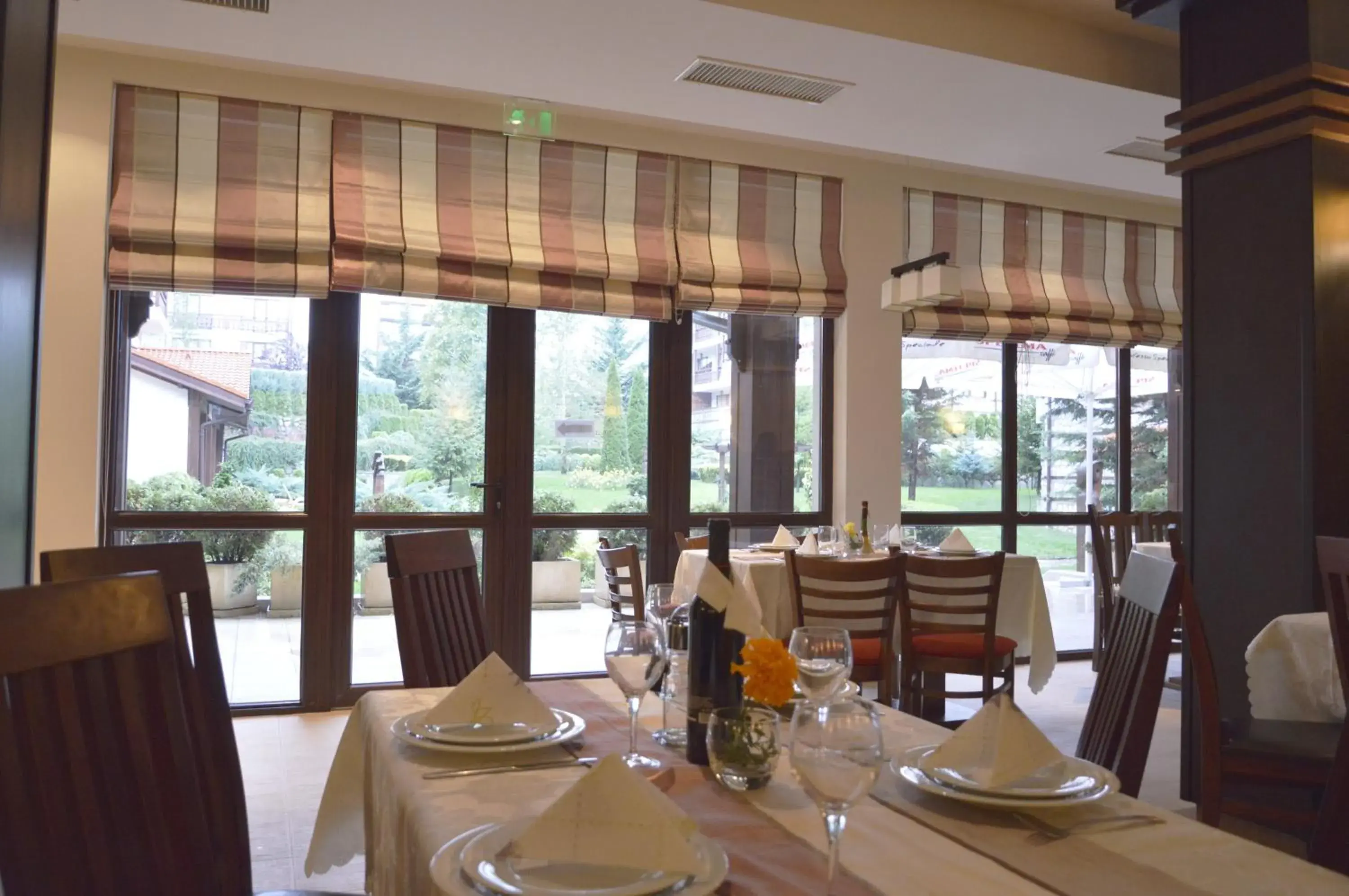 Restaurant/places to eat in Winslow Infinity Aparthotel Restaurant/places to eat in Winslow Infinity Aparthotel