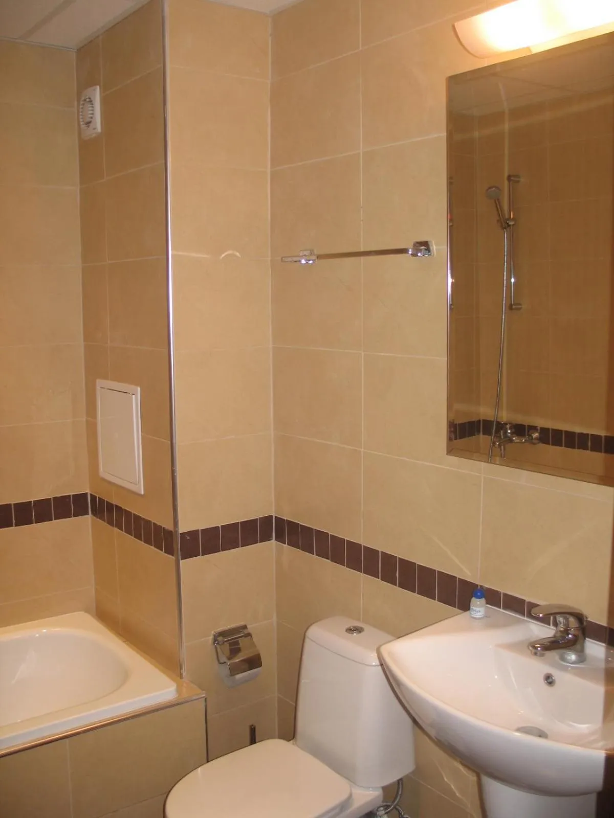 Winslow Infinity Aparthotel