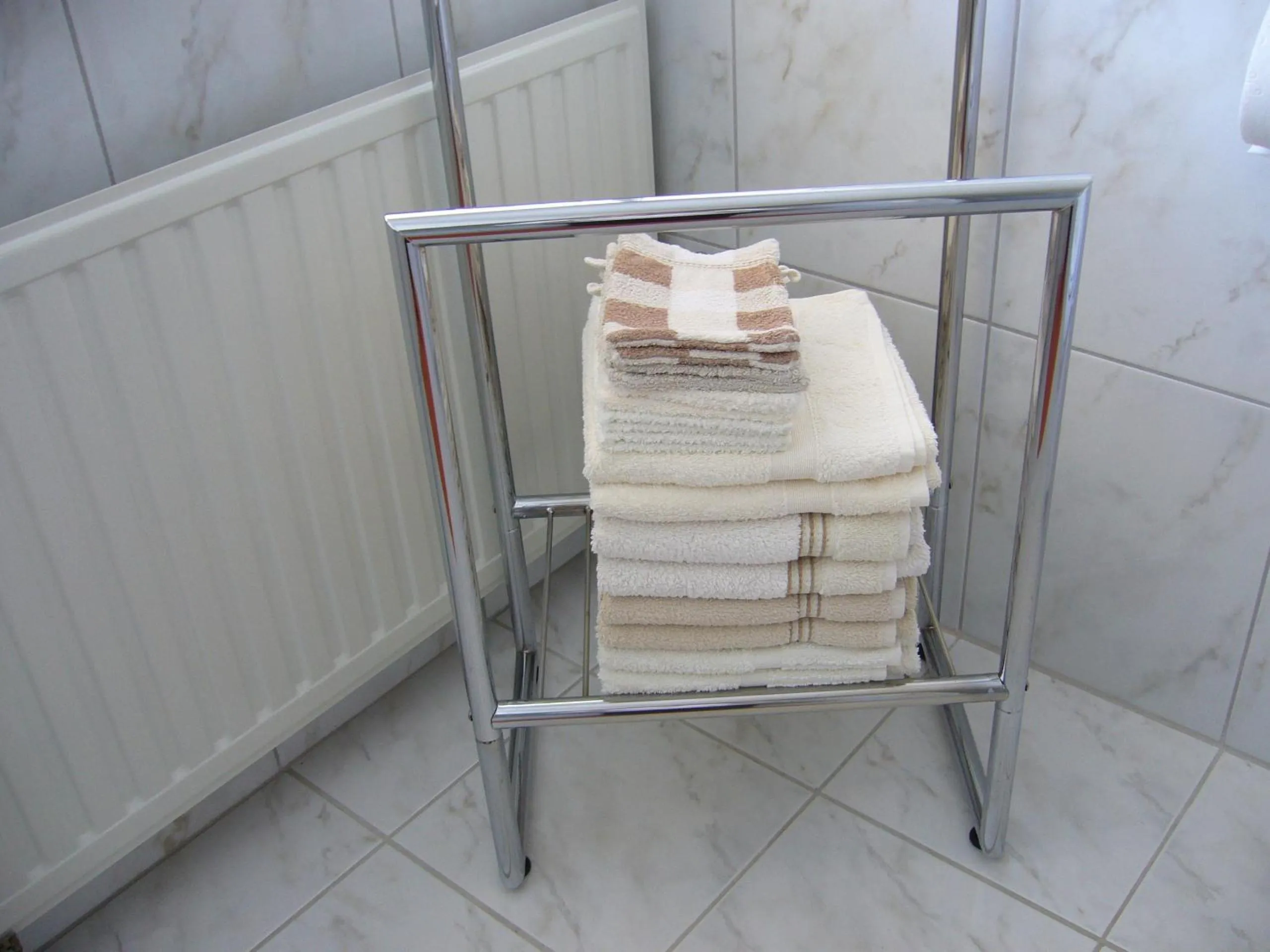 Bathroom in B&B Korendijk