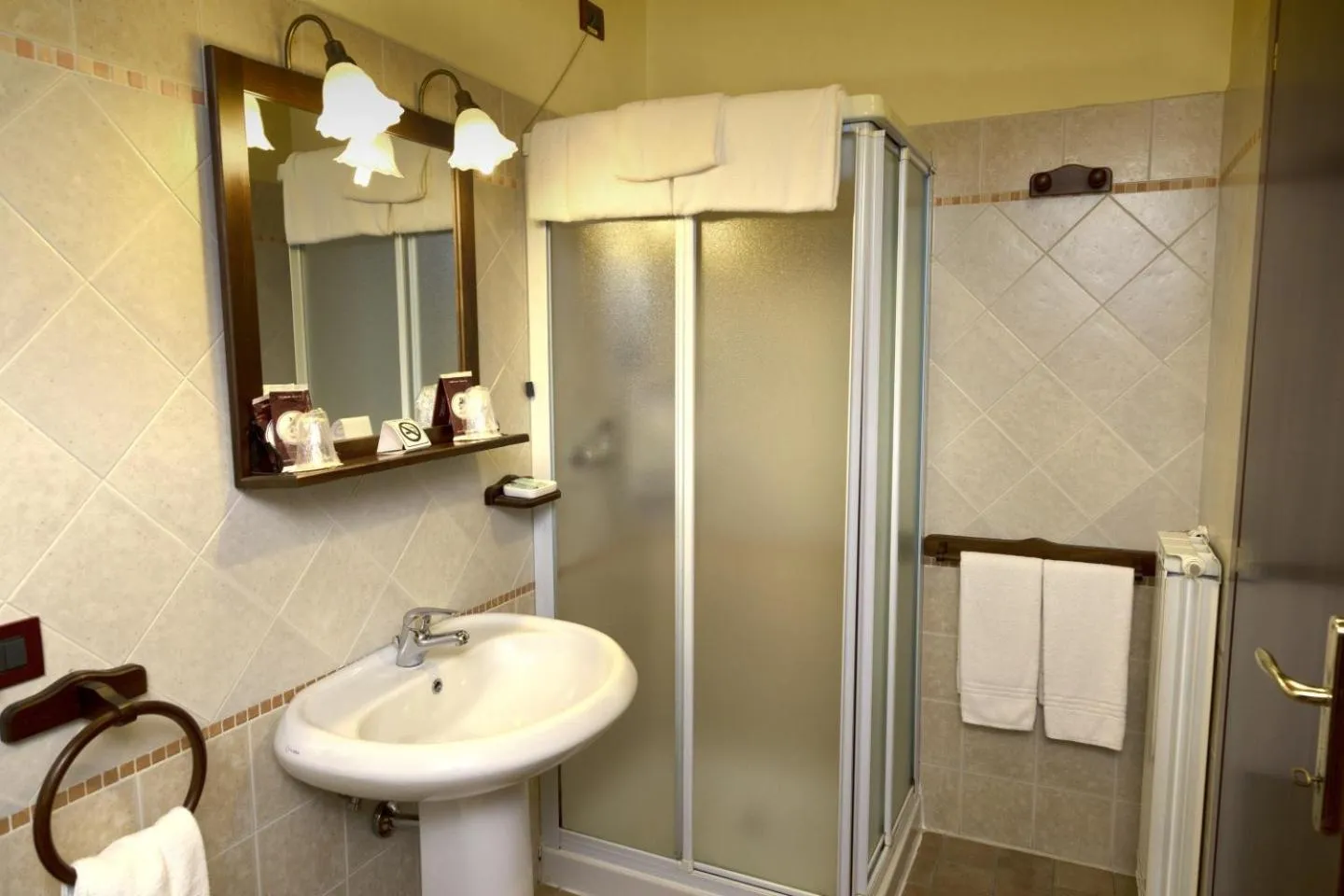 Shower in Hotel Antico Casale