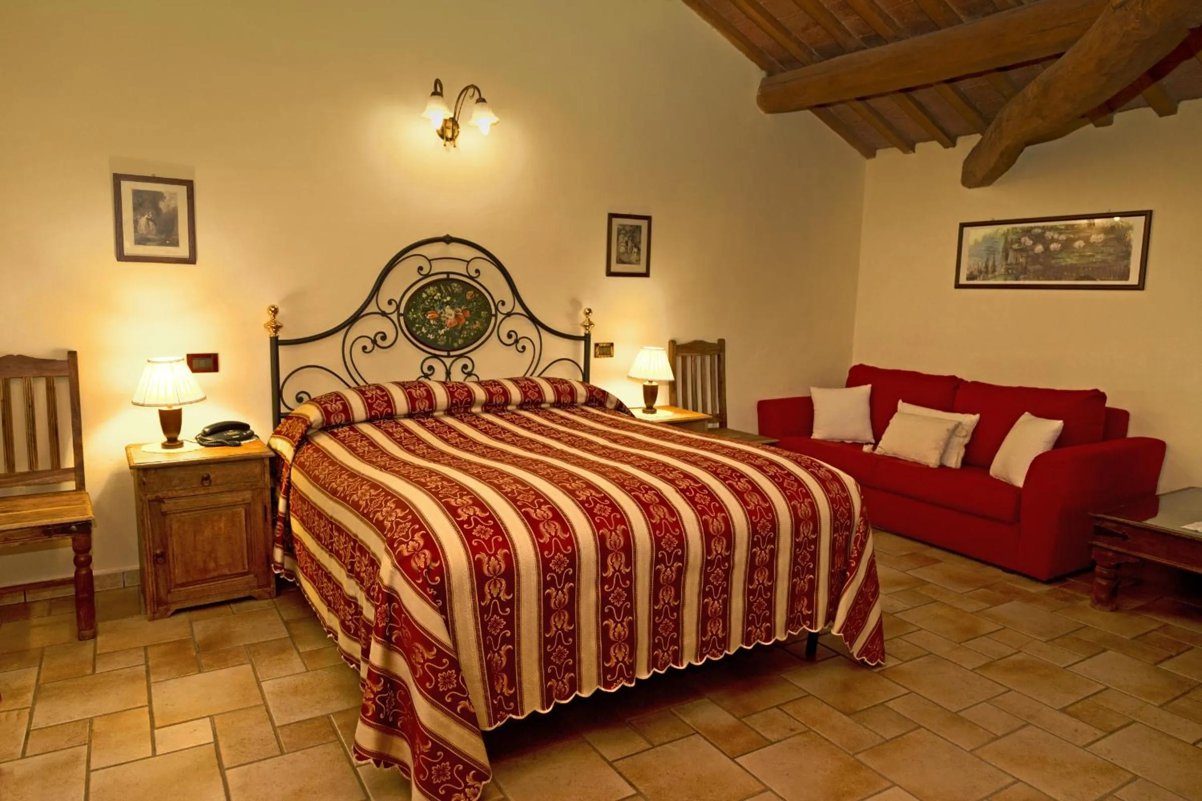 Bedroom in Hotel Antico Casale