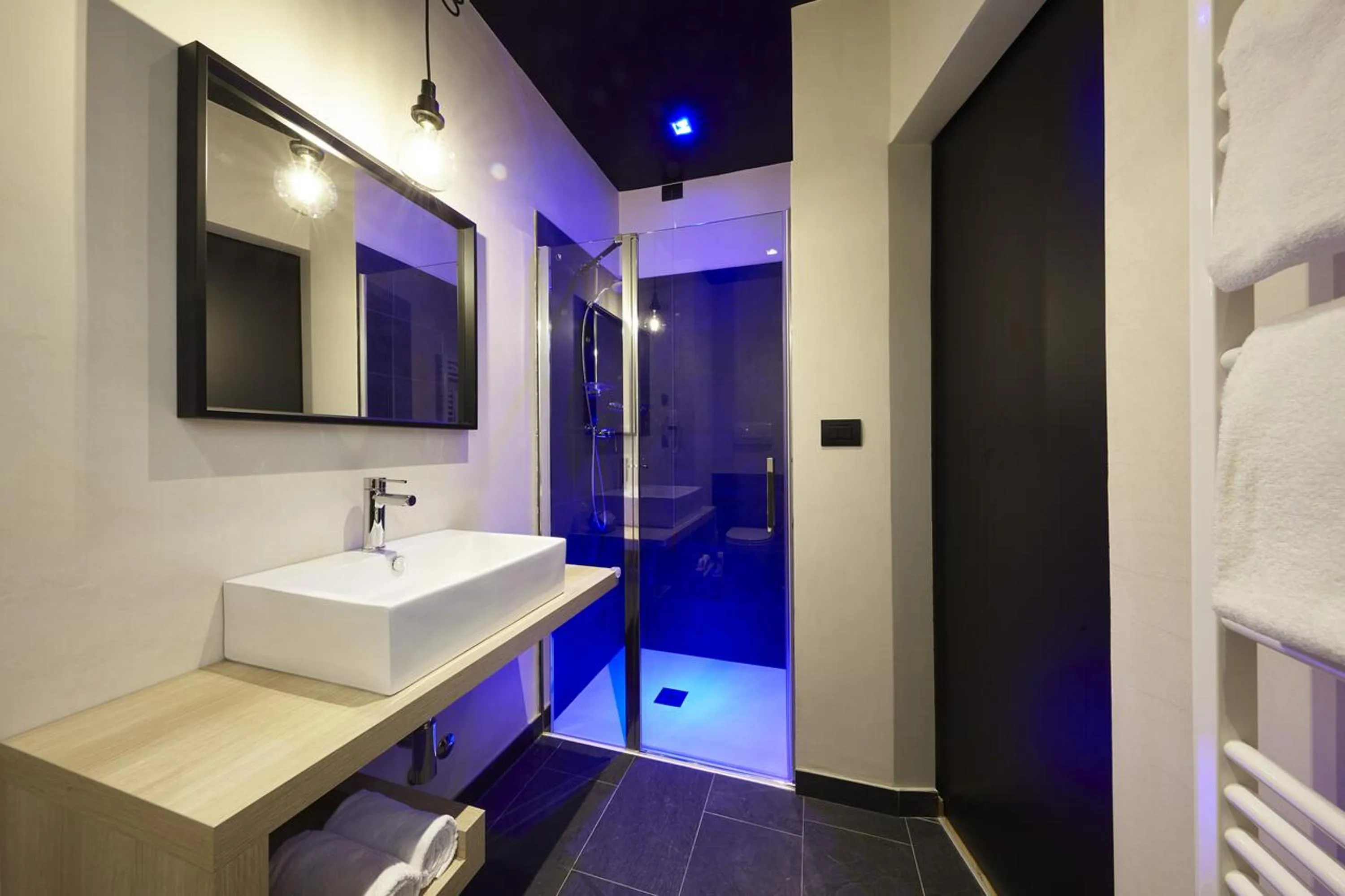 Bathroom in Hotel Aqua