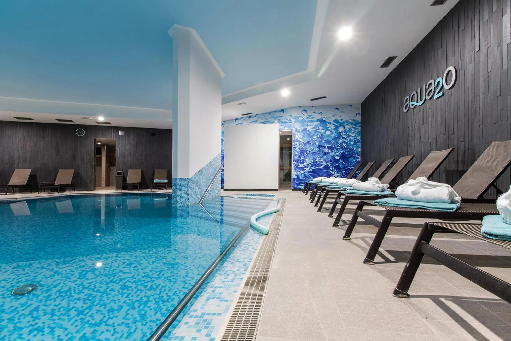 Swimming pool in Hotel Aqua