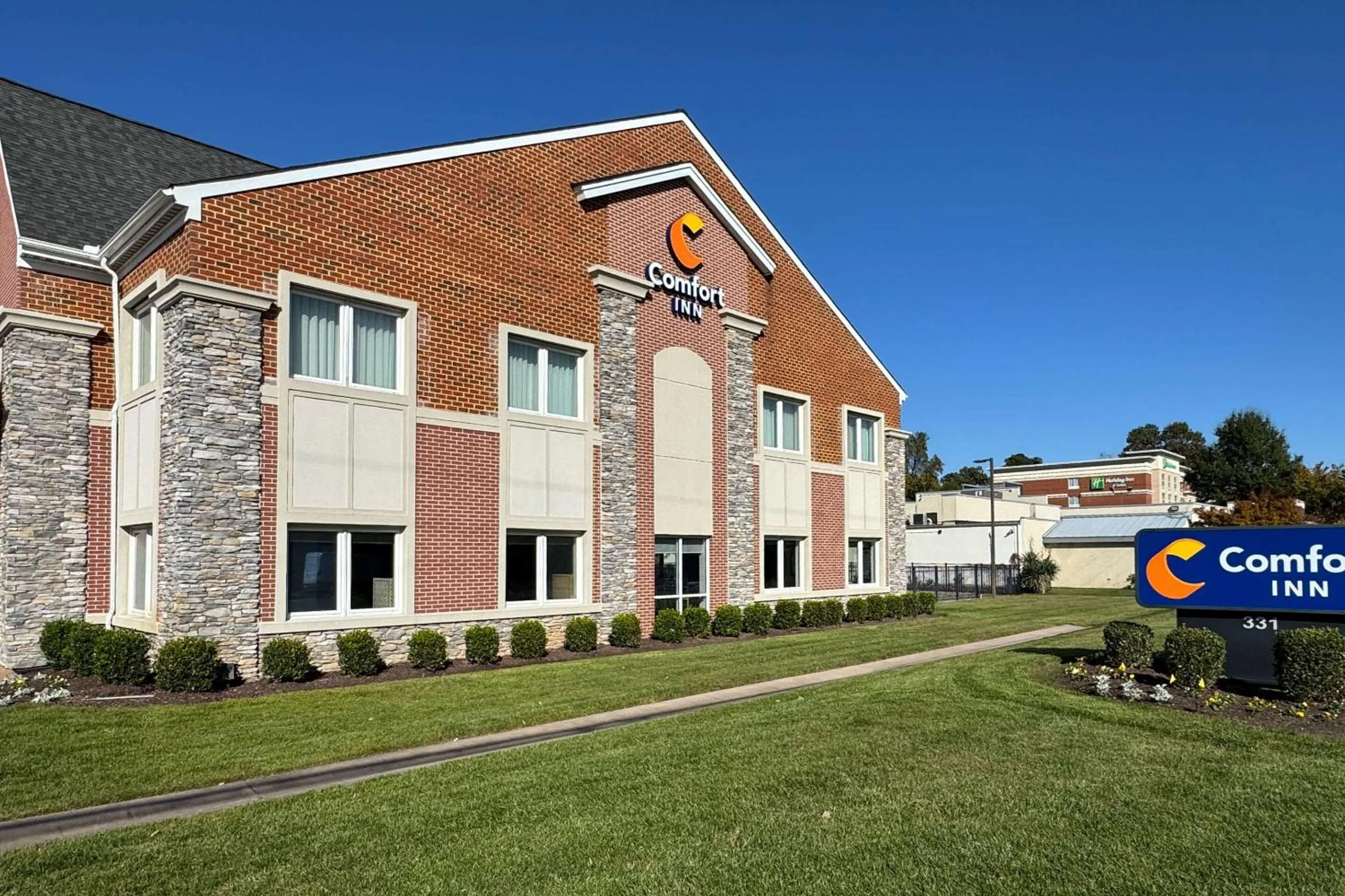 Property building in Comfort Inn Williamsburg Gateway