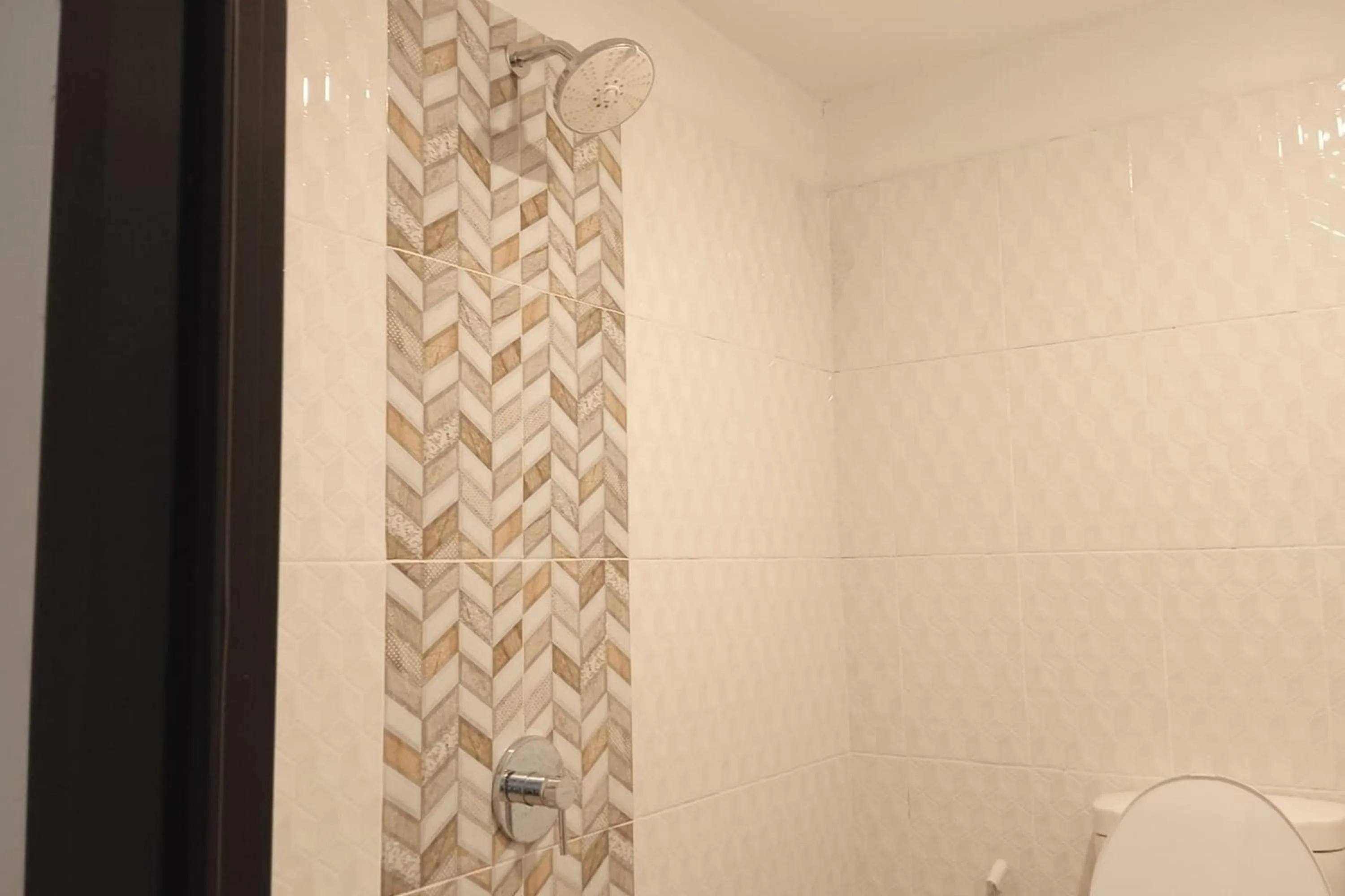 Bathroom in Gorland Hostel near GOR Satria Purwokerto Mitra RedDoorz