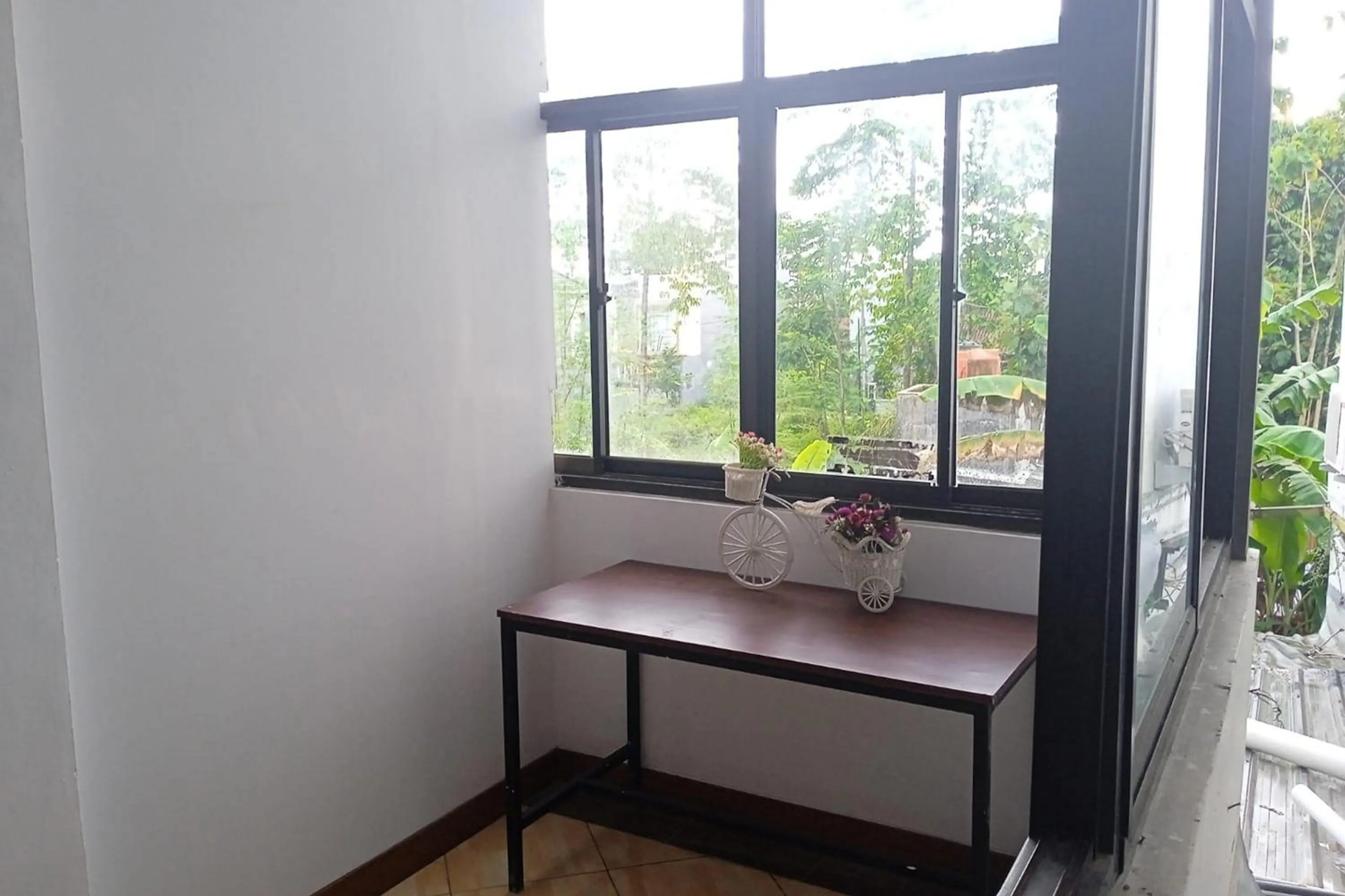 Property building in Gorland Hostel near GOR Satria Purwokerto Mitra RedDoorz