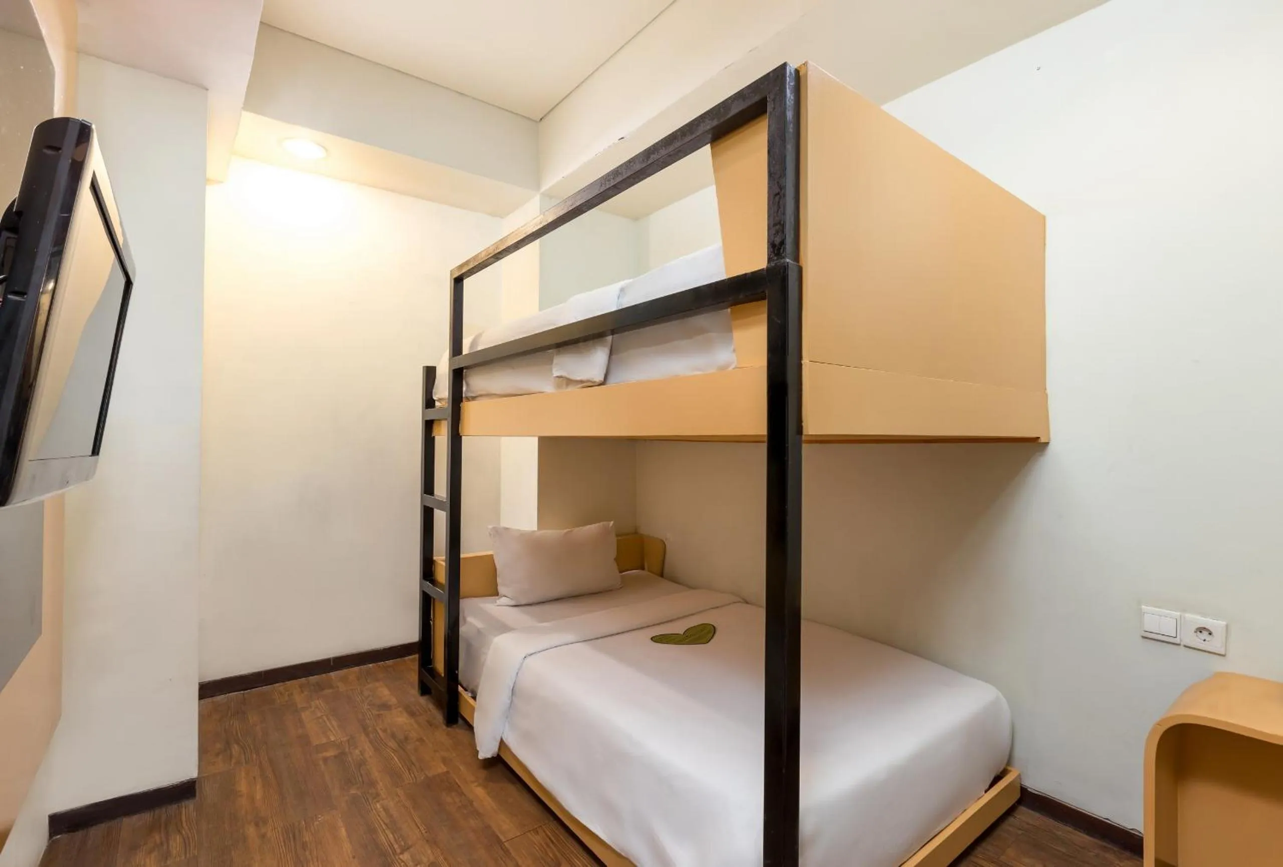 bunk bed, Bed in Boss Legian Hotel Powered by Archipelago
