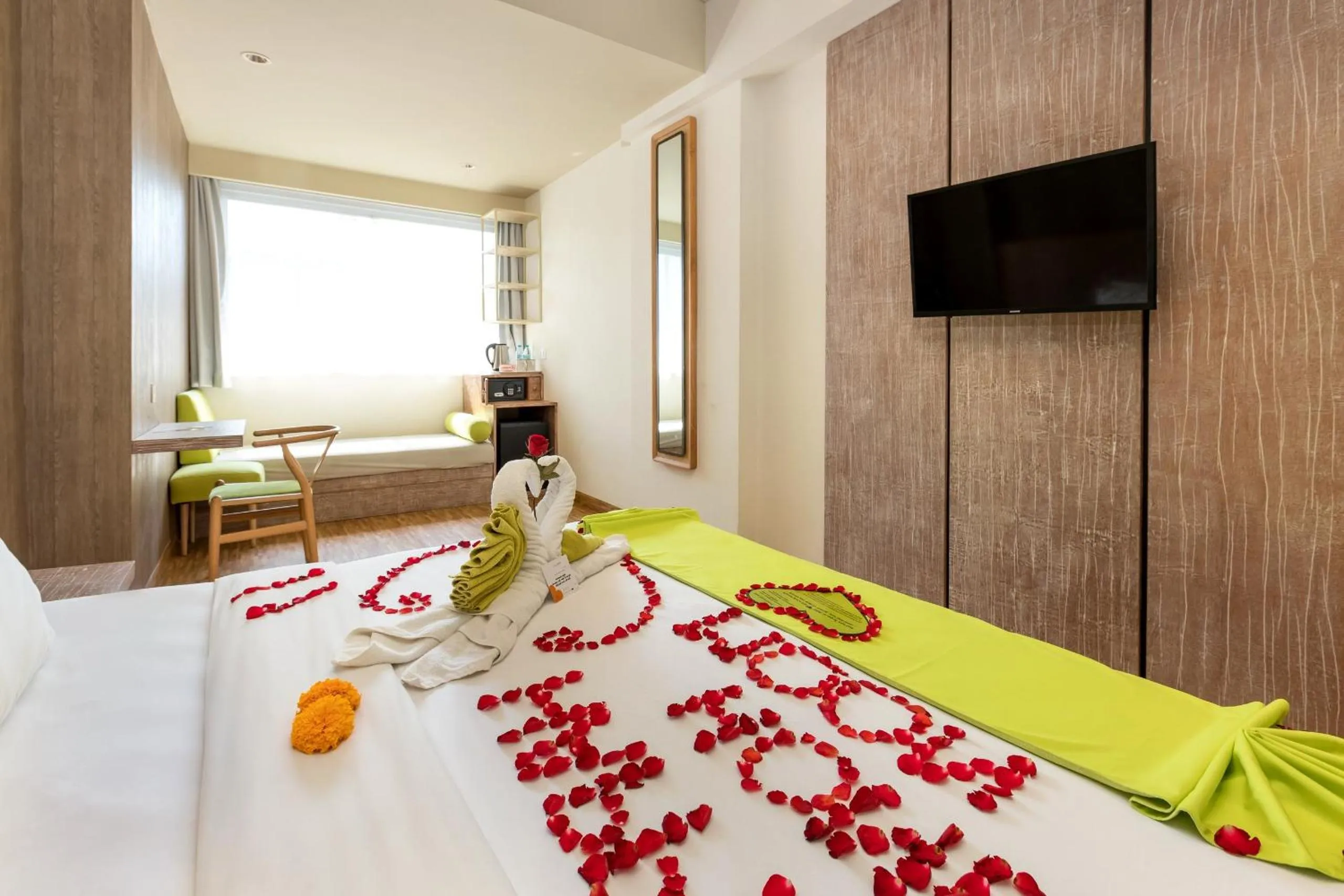 Bedroom, Bed in Boss Legian Hotel Powered by Archipelago