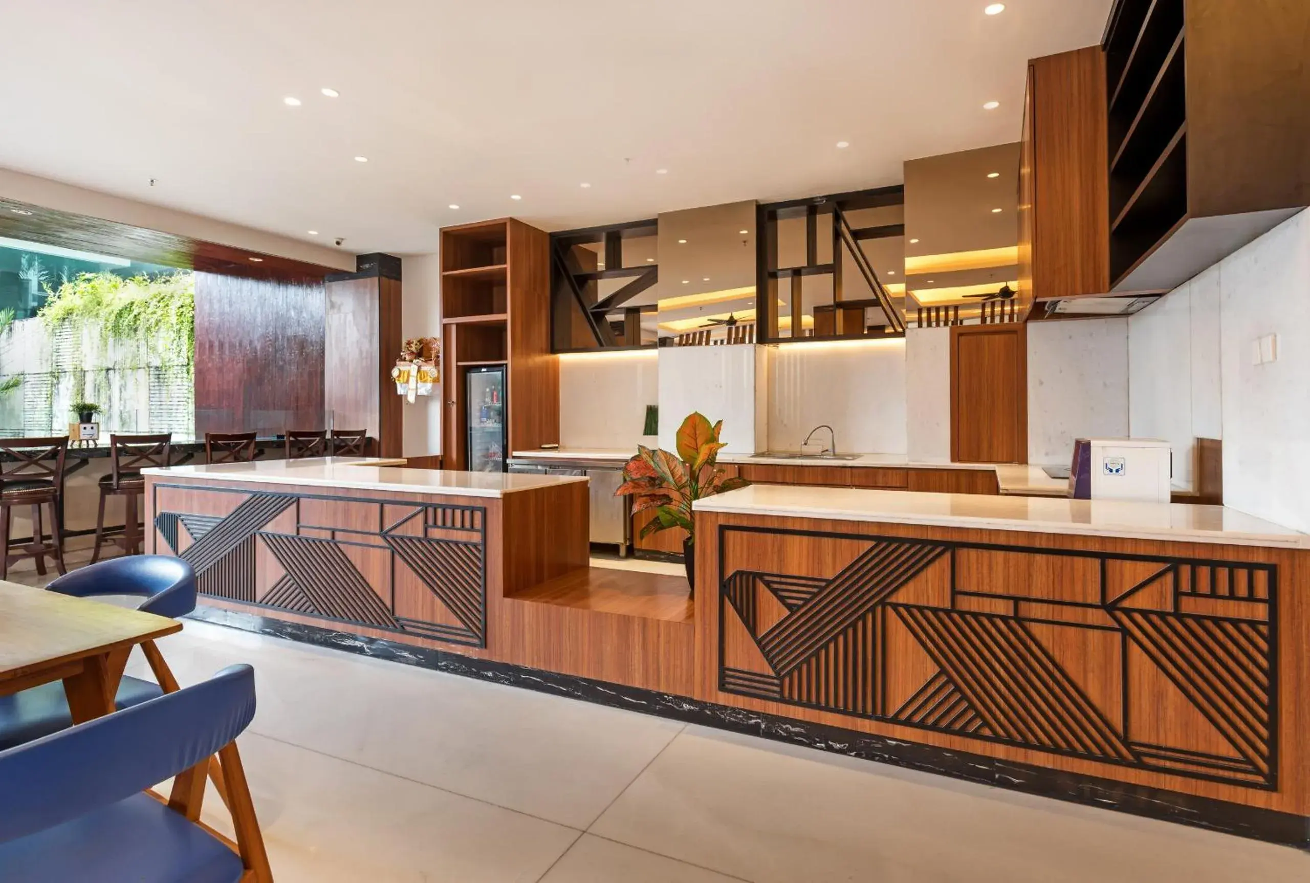 Lounge or bar in Boss Legian Hotel Powered by Archipelago Lounge or bar in Boss Legian Hotel Powered by Archipelago