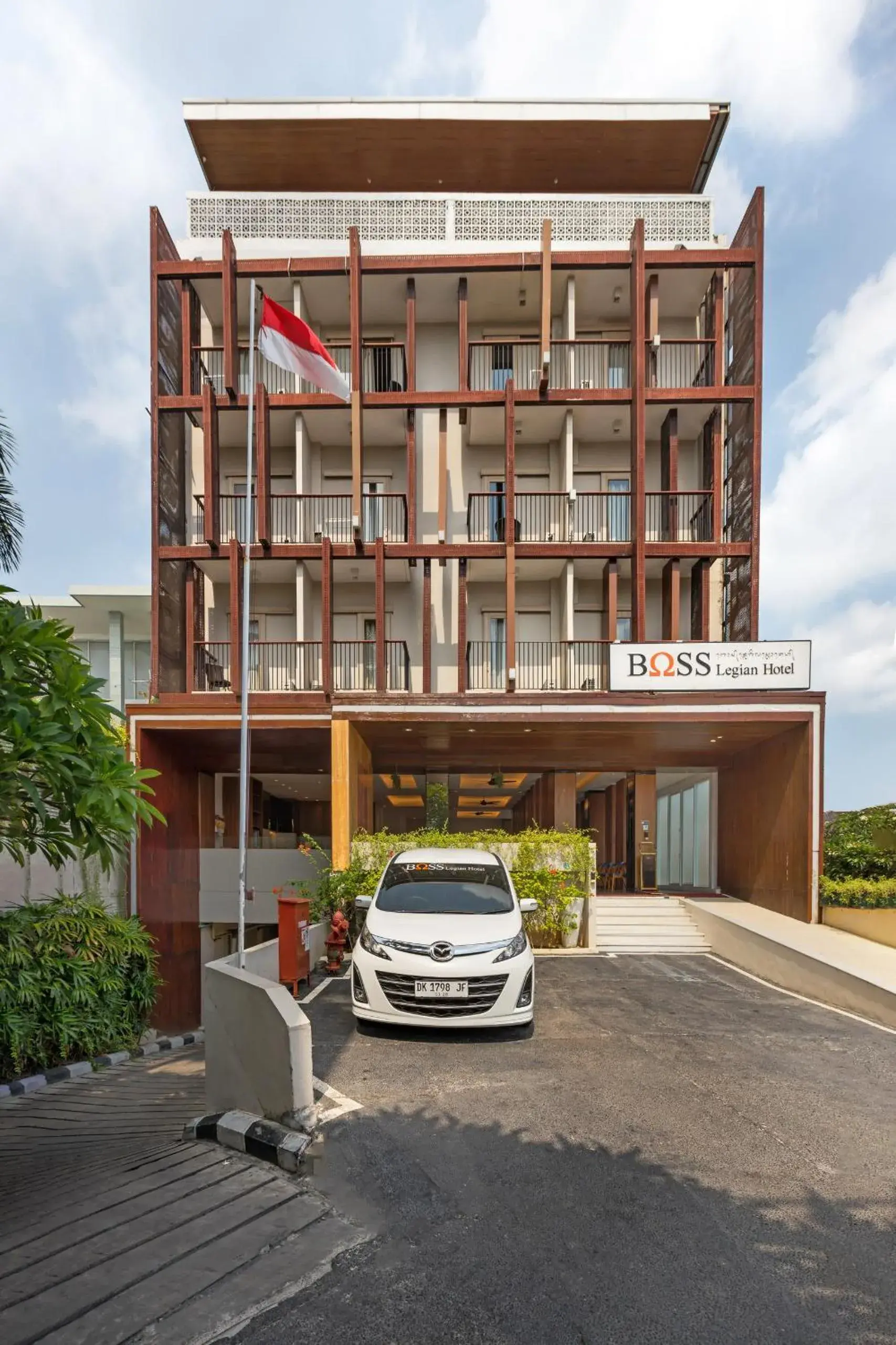 Property building in Boss Legian Hotel Powered by Archipelago Property building in Boss Legian Hotel Powered by Archipelago