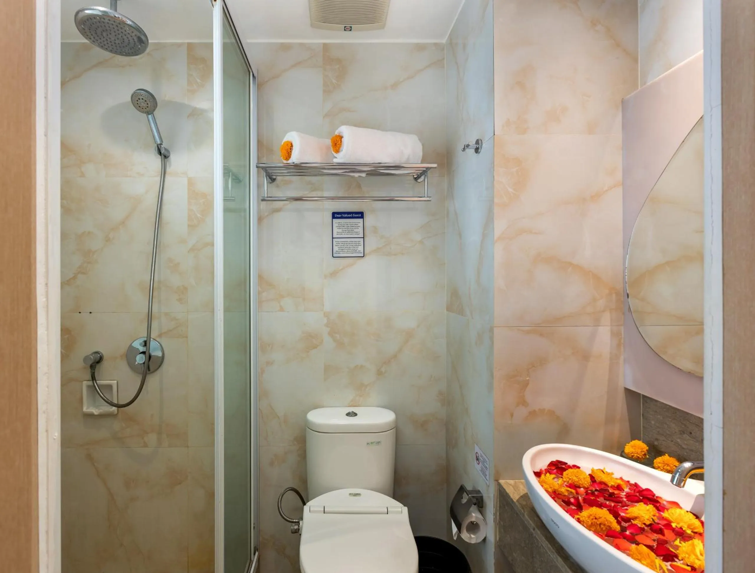 Bathroom in Boss Legian Hotel Powered by Archipelago