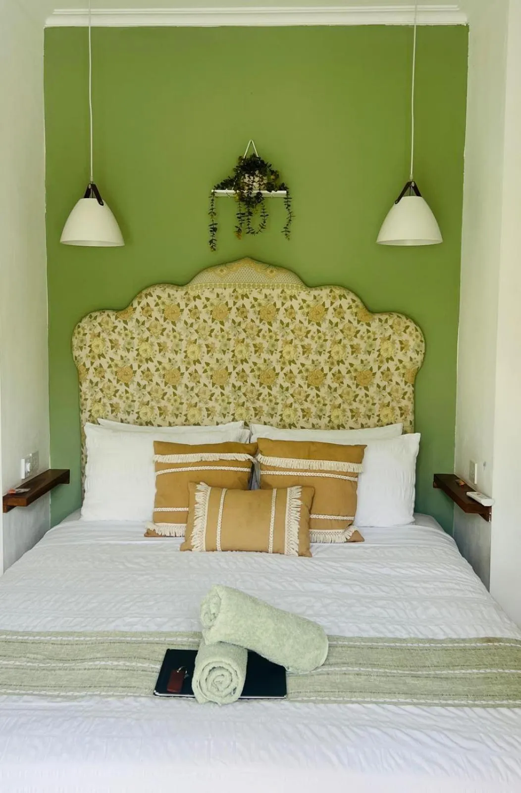 Bedroom, Bed in Naia Lombok