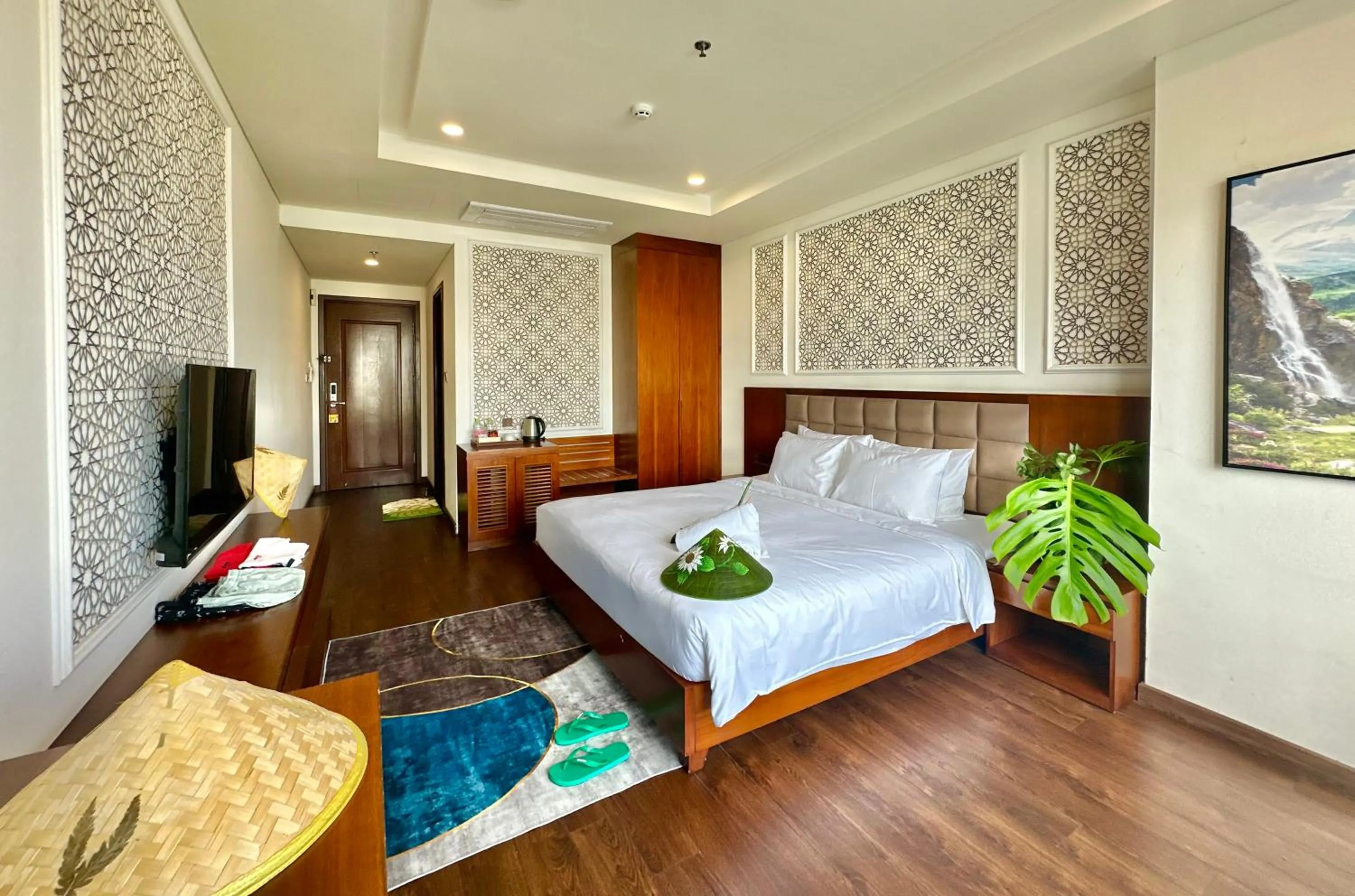 Photo of the whole room, Bed in Century Hotel Da Nang