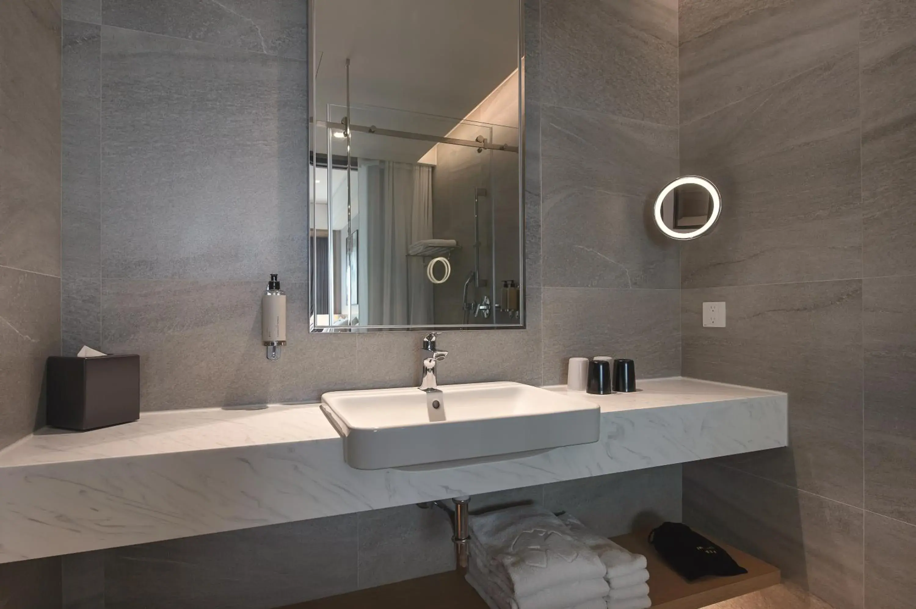 Bathroom in Grand Banyan Hotel Bathroom in Grand Banyan Hotel