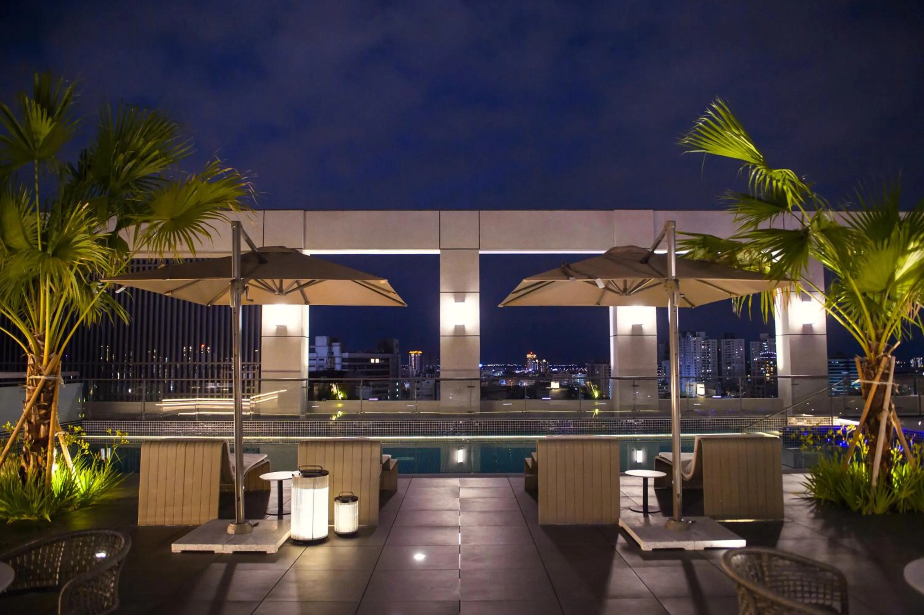 Patio in Grand Banyan Hotel