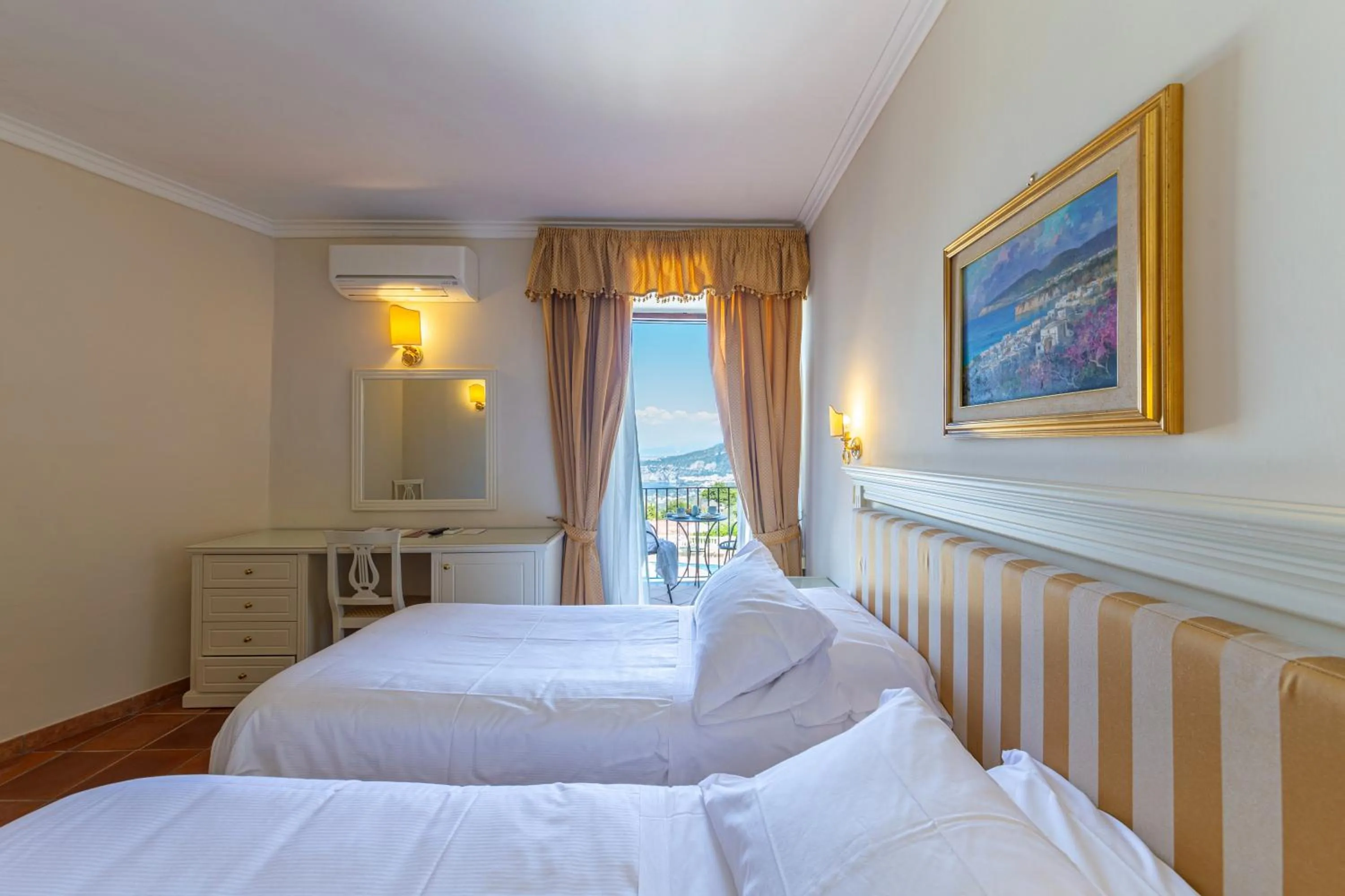 Bed in Hotel Iaccarino