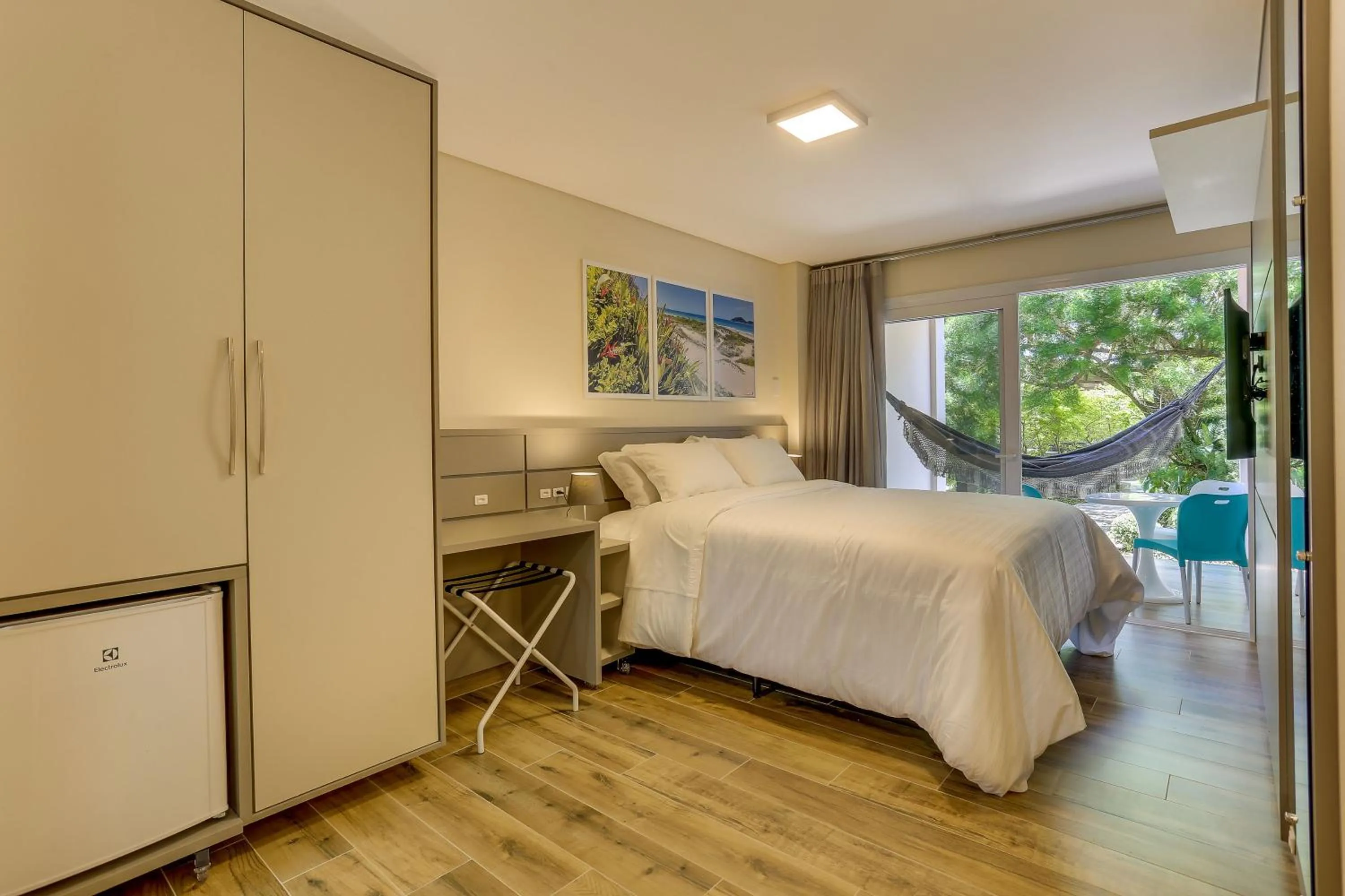 Photo of the whole room, Bed in Pousada Ilha Faceira