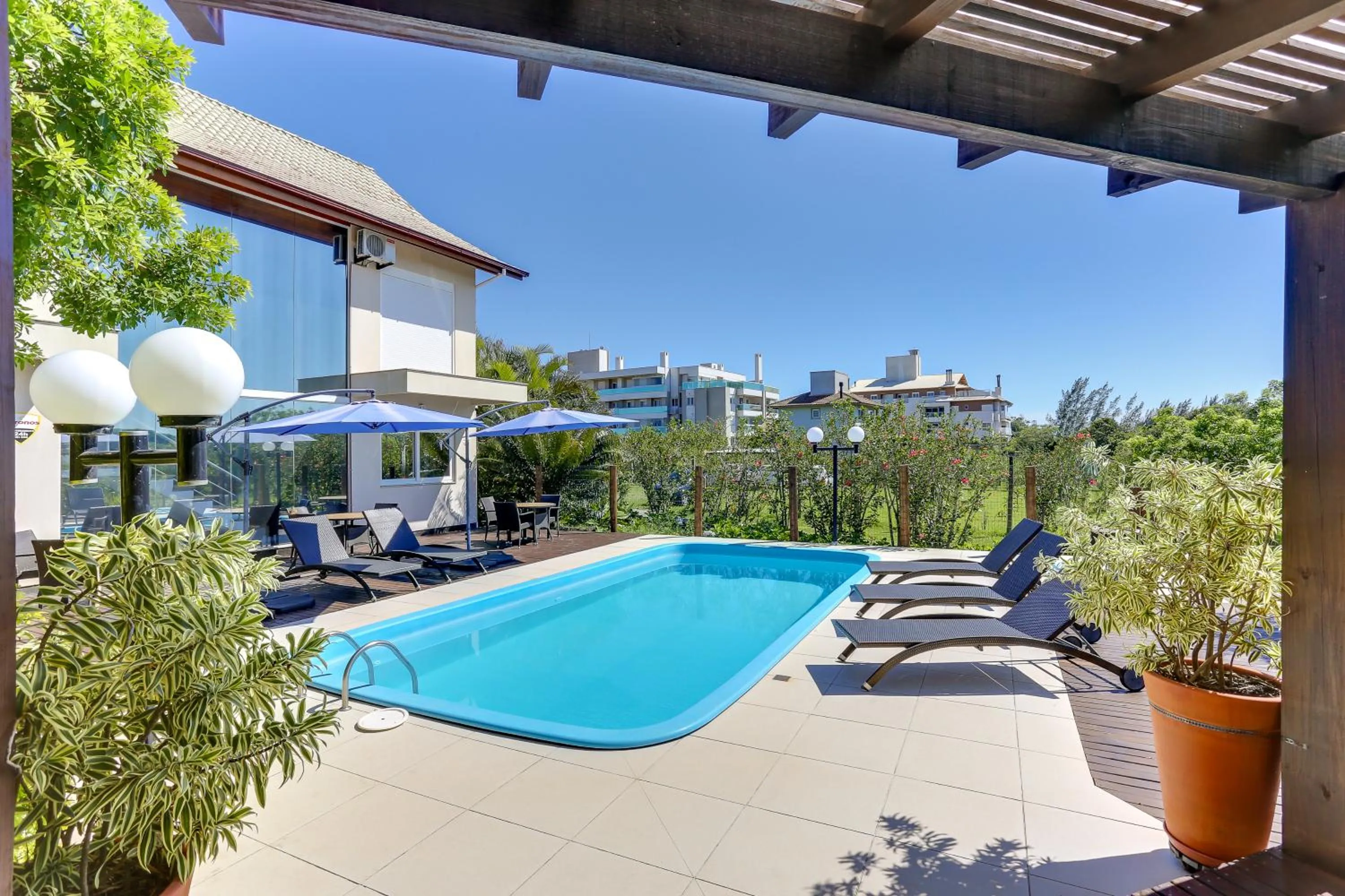 Swimming pool in Pousada Ilha Faceira