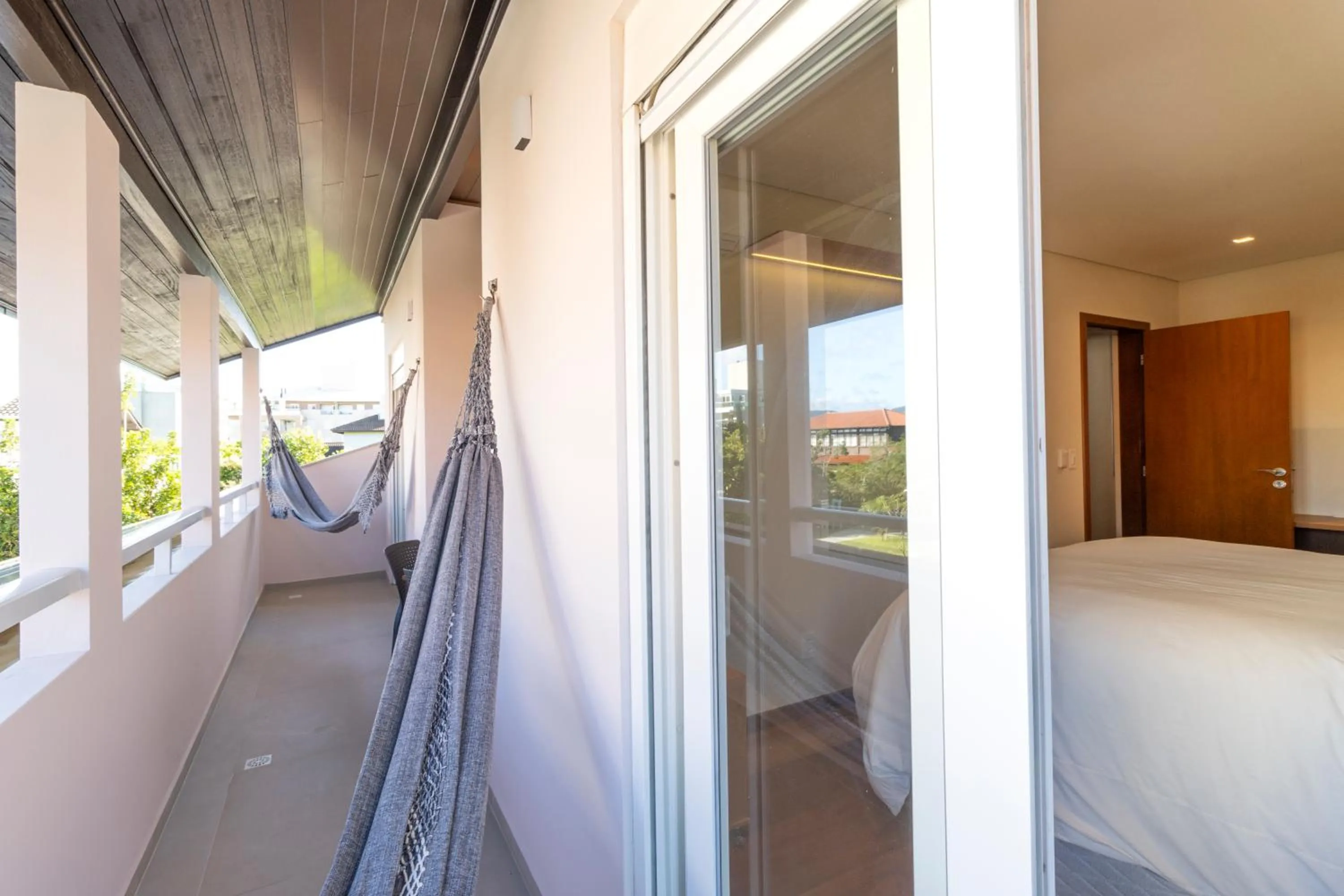 Balcony/Terrace, Bed in Pousada Ilha Faceira