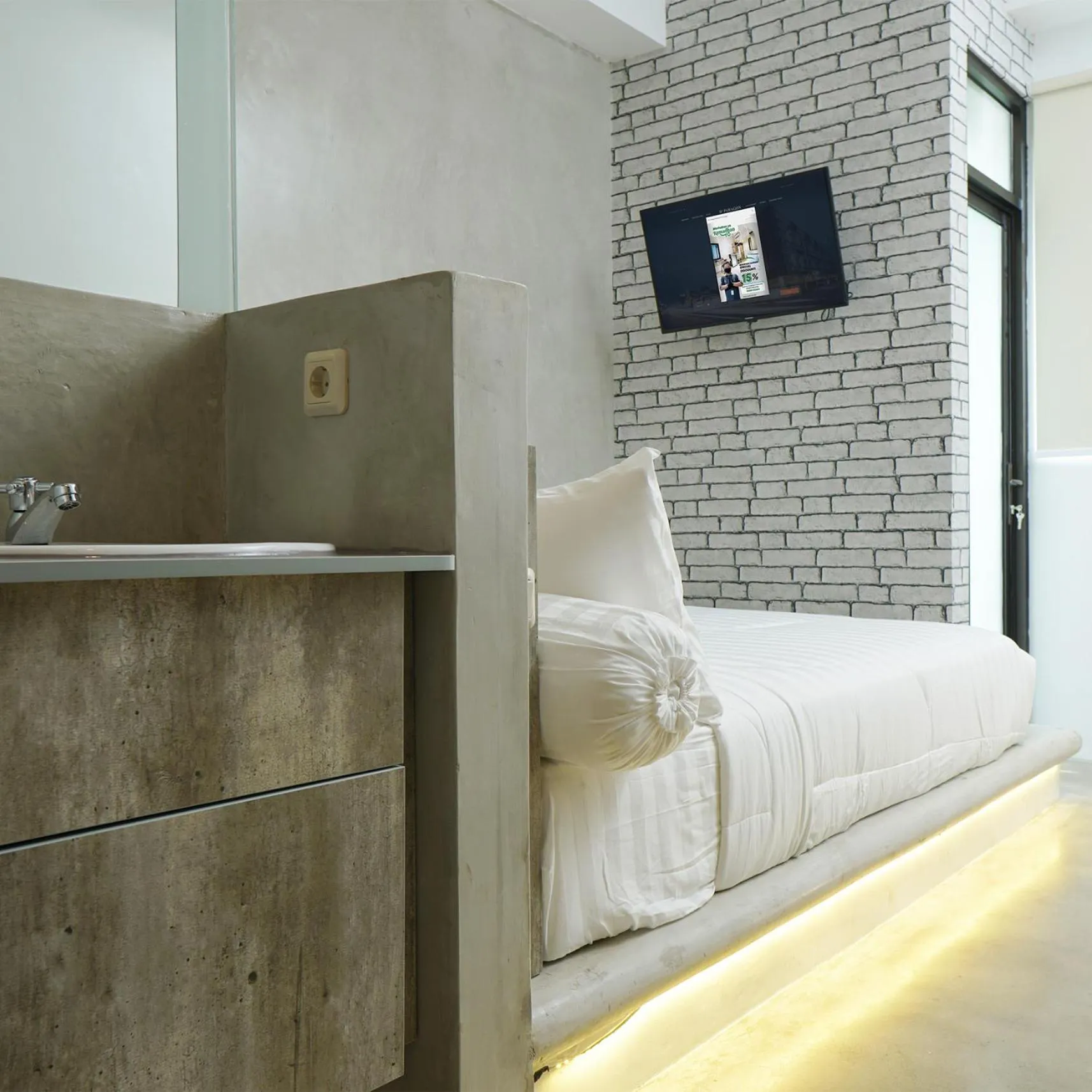 Bed in Dparagon Menteng Jakarta
