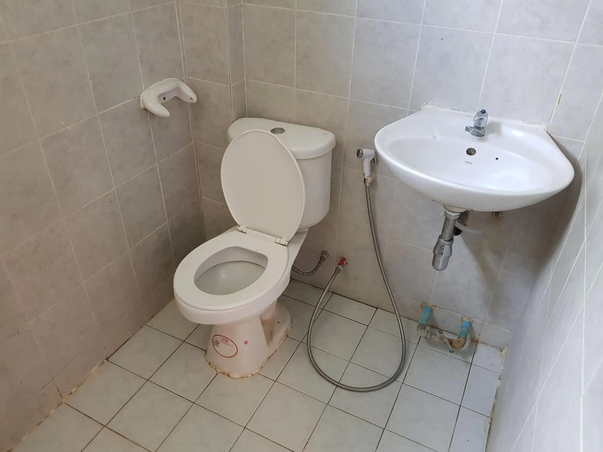 Bathroom in Punya Garden Hotel