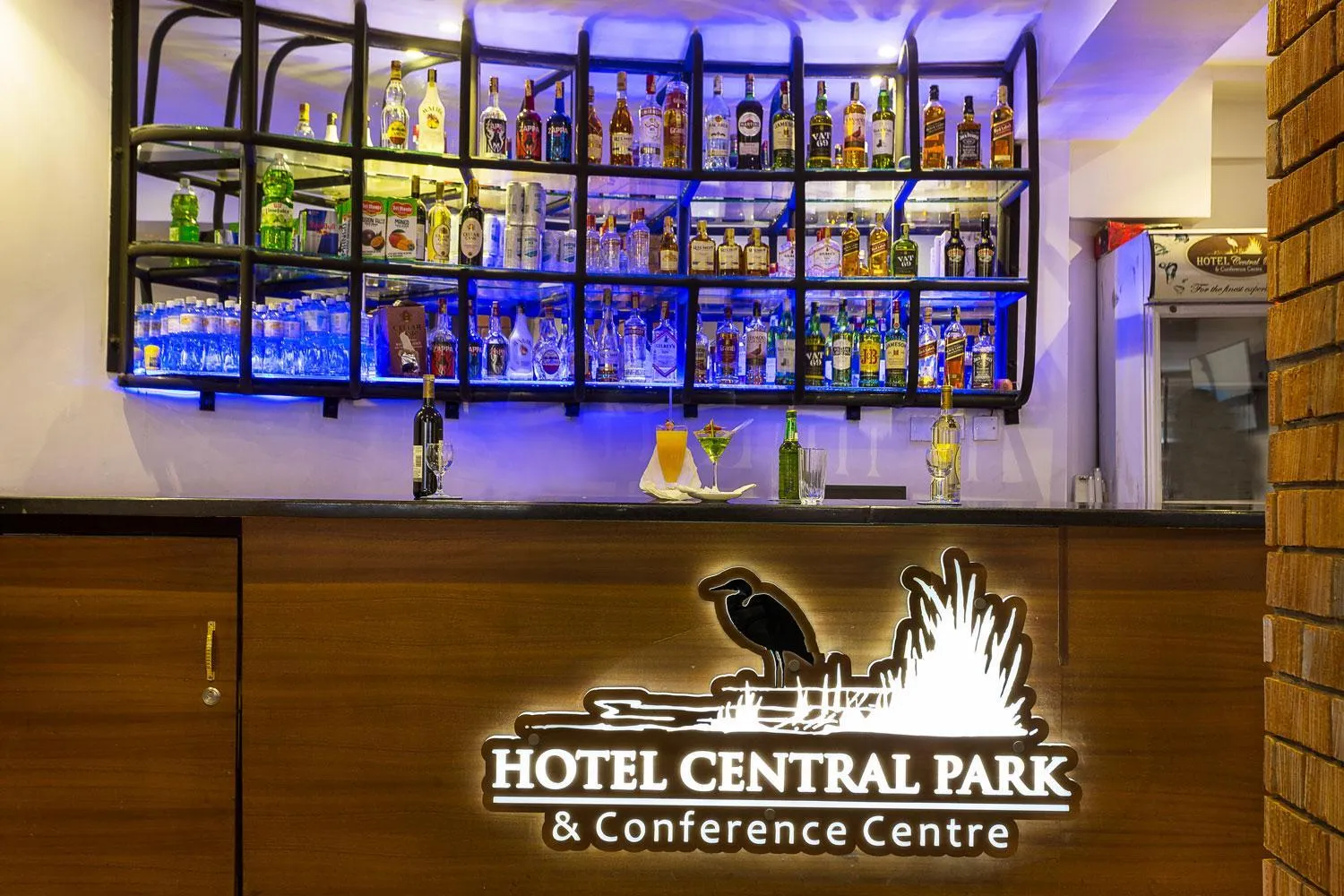 Property logo or sign in HOTEL CENTRAL PARK & CONFERENCE CENTRE