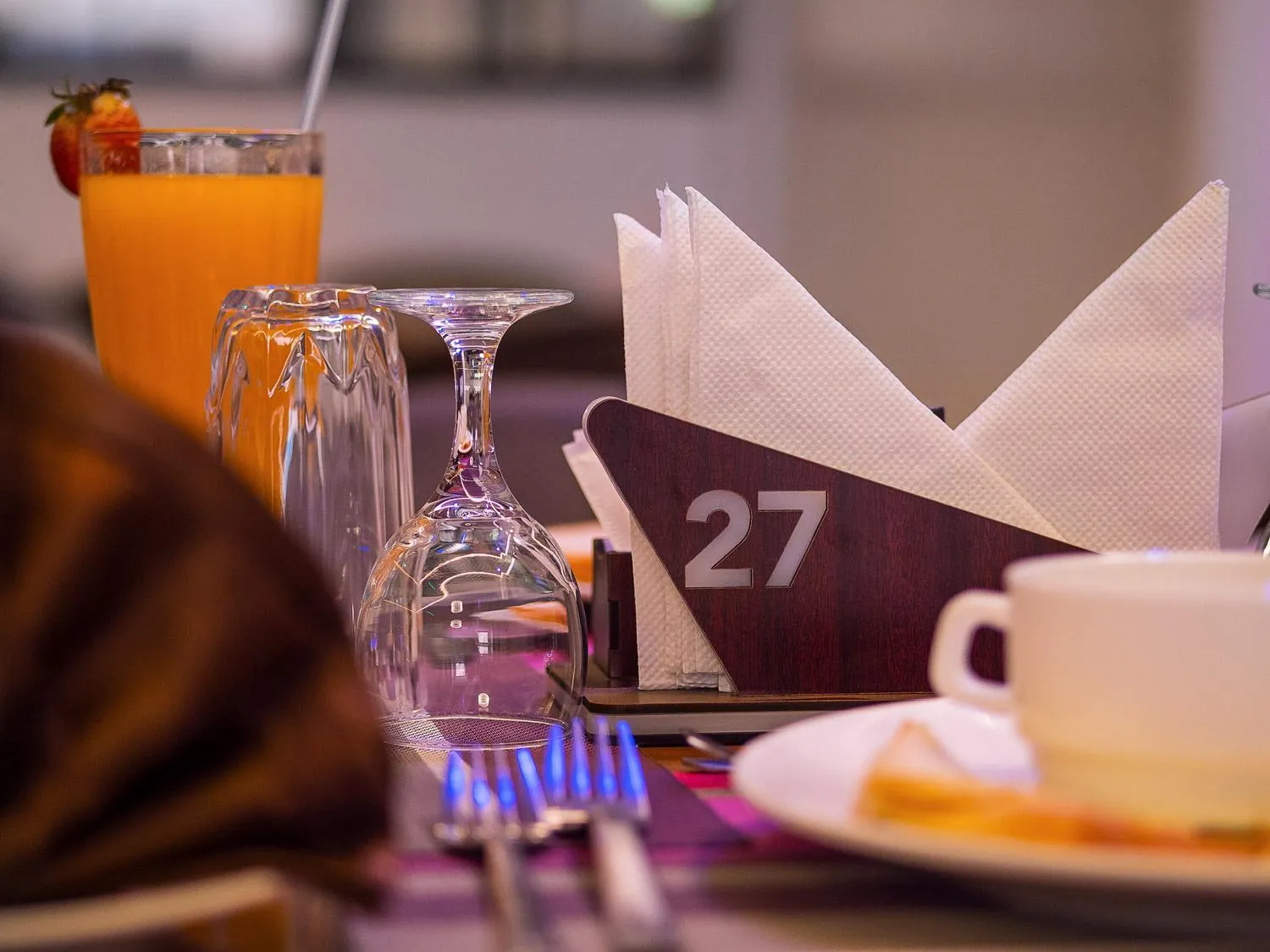 Restaurant/places to eat in HOTEL CENTRAL PARK & CONFERENCE CENTRE