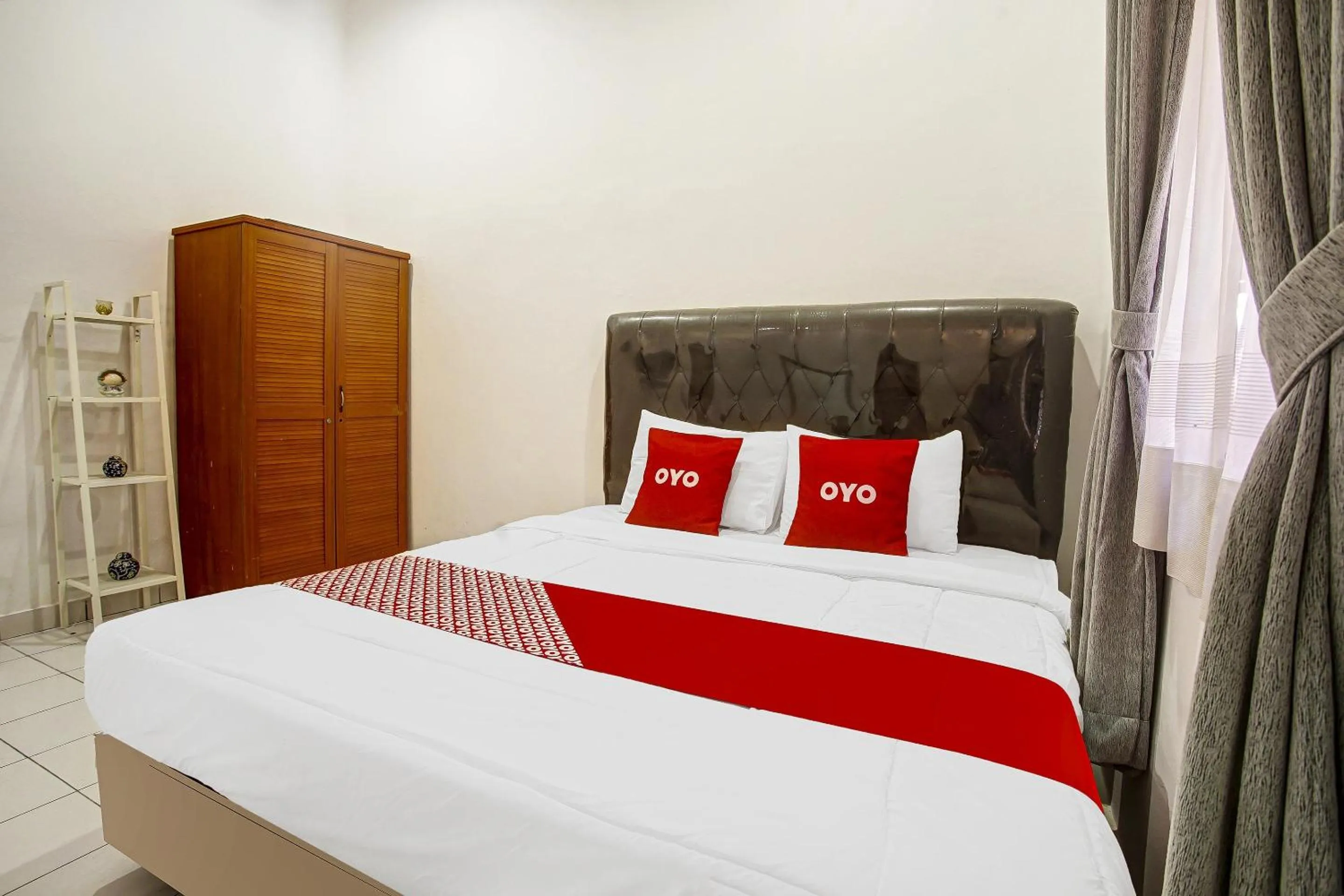 Bedroom, Bed in Hotel O Homestay Syariah